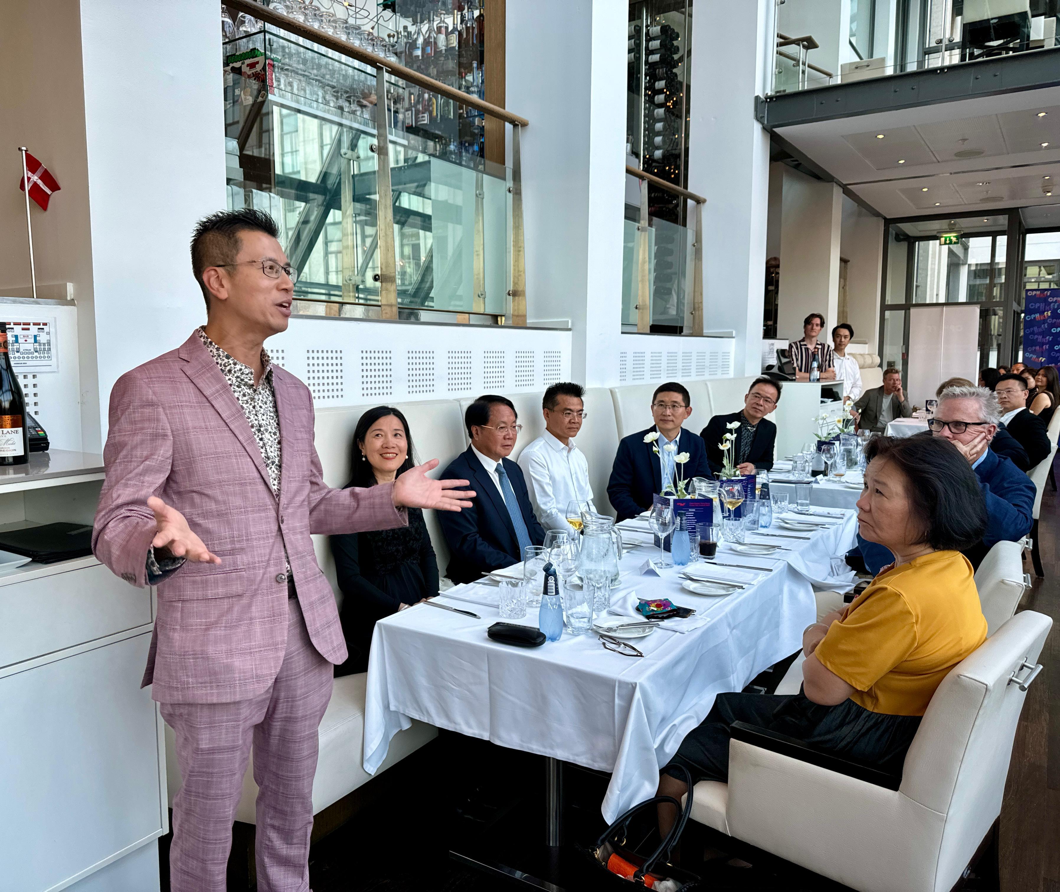 The Hong Kong Economic and Trade Office, London (London ETO), Film Development Fund and the Cultural and Creative Industries Development Agency supported the Denmark Asian Cultural Association's "Copenhagen Hong Kong Focus Film Festival" held in Copenhagen, Denmark from September 6 to 8 (Copenhagen time). Photo shows the Director-General of London ETO, Mr Gilford Law, delivering a welcome speech at the reception. 

