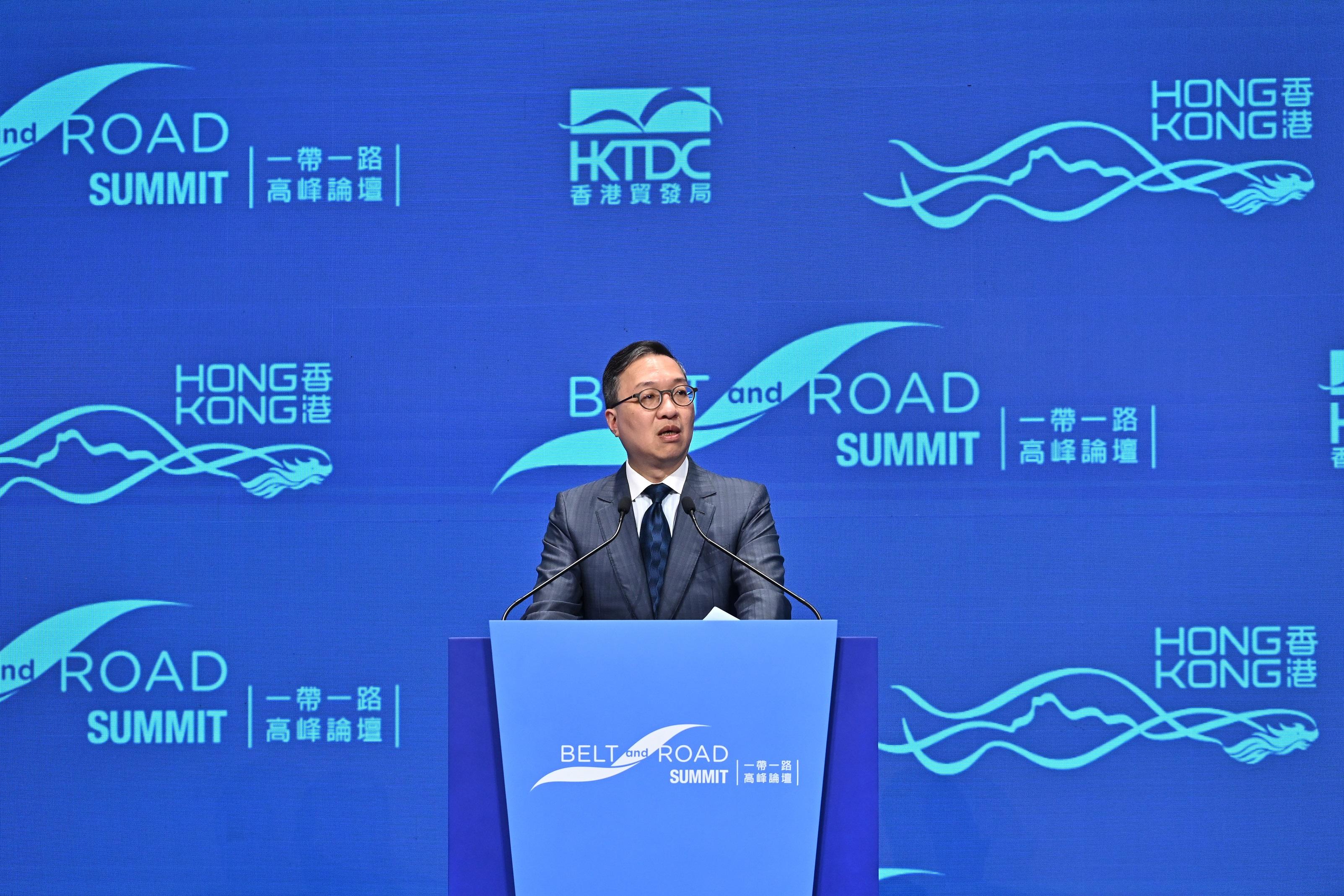 The Secretary for Justice, Mr Paul Lam, SC, delivers his welcome remarks at the thematic breakout session entitled Building a Green, Sustainable and Innovative Silk Road through Hong Kong's Legal and Dispute Resolution Services of the Ninth Belt and Road Summit today (September 11).

