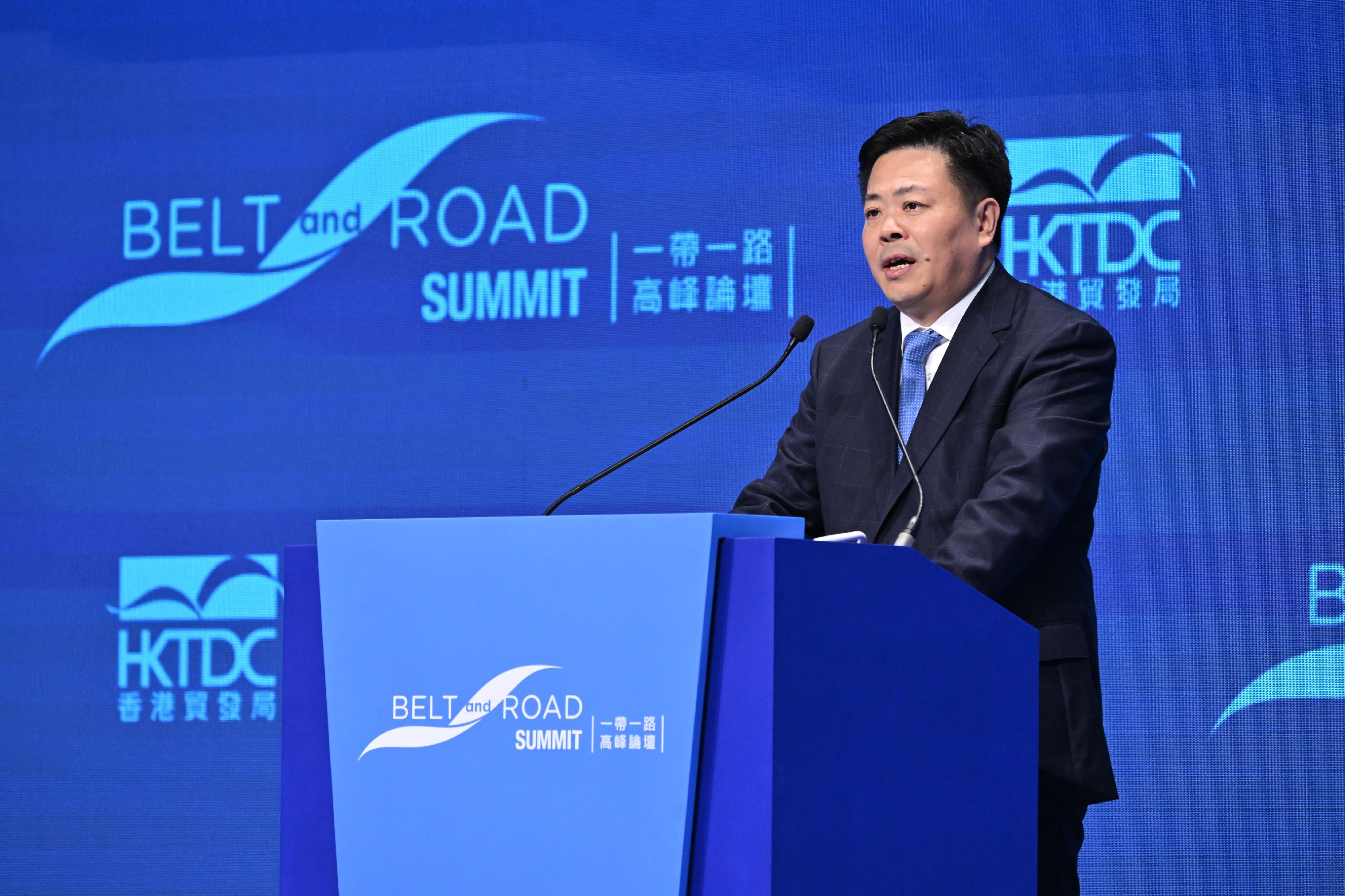 The Ninth Belt and Road Summit opened today (September 11). Deputy Secretary General of the National Development and Reform Commission Mr Xiao Weiming delivered a speech at the opening session this morning.