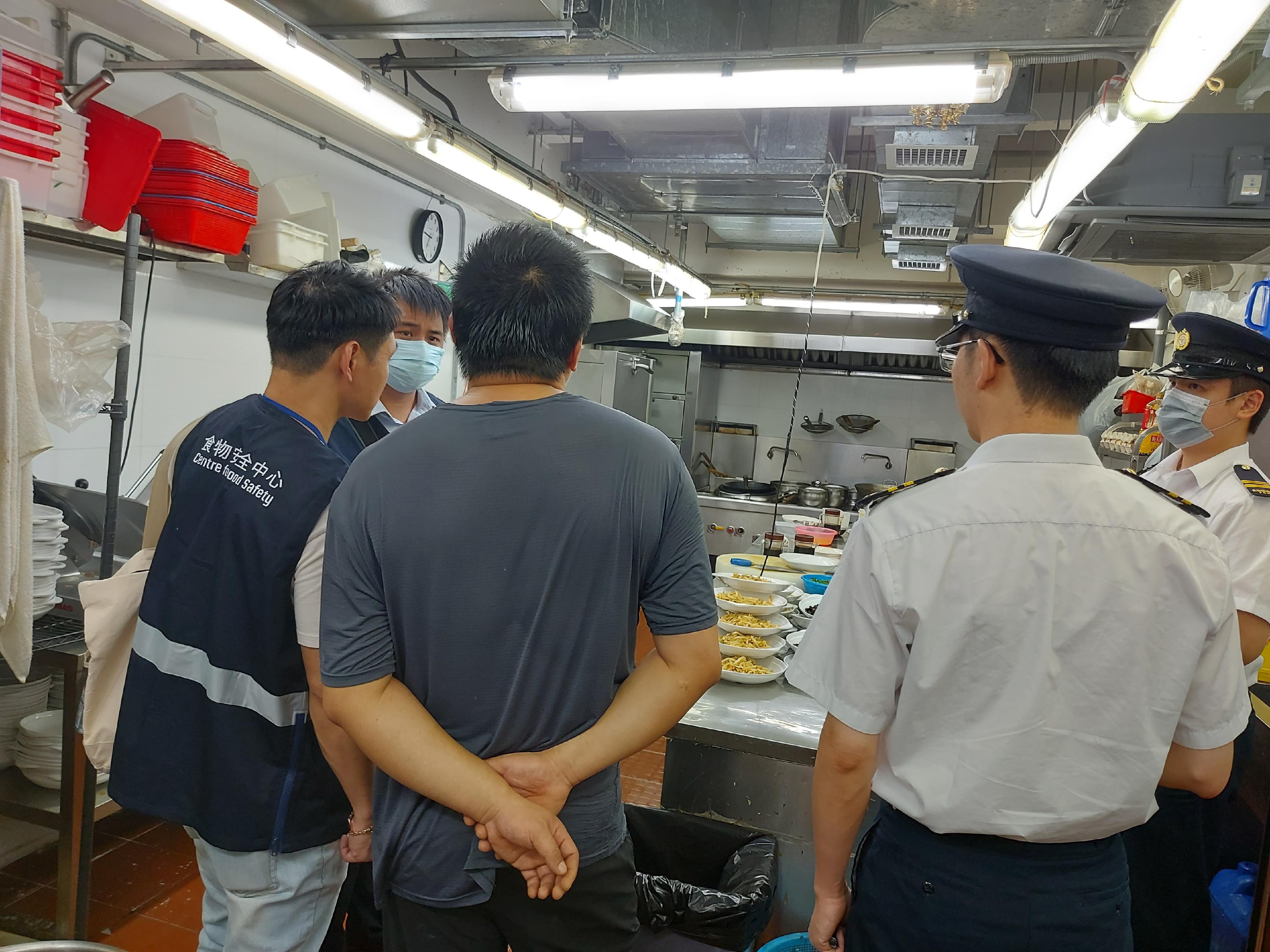 The Food and Environmental Hygiene Department has launched a special round of operations to inspect food premises serving tour groups in various districts of Hong Kong with reference to the list provided by Travel Industry Authority, with the aim of enhancing food safety and hygiene awareness among the caterers.