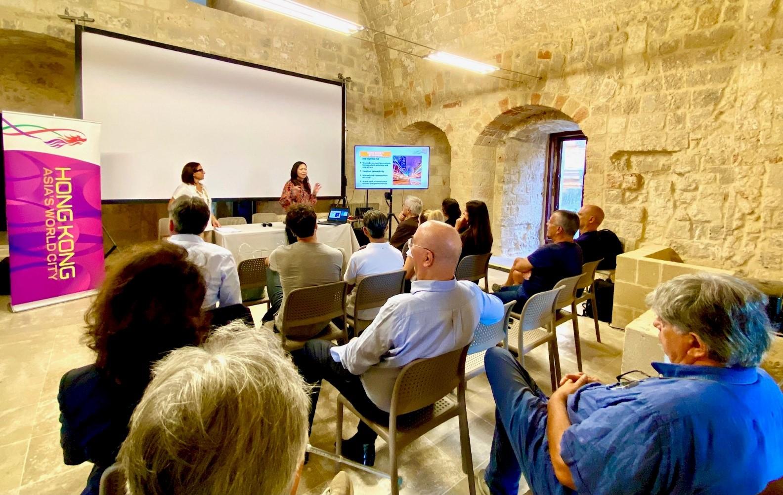 Deputy Representative of the Hong Kong Economic and Trade Office, Brussels Miss Fiona Li (right) promoted Hong Kong's strong fundamentals and unique advantages to Italian entrepreneurs in a business event held on September 12 (Tricase time) in the margin of the Salento International Film Festival.