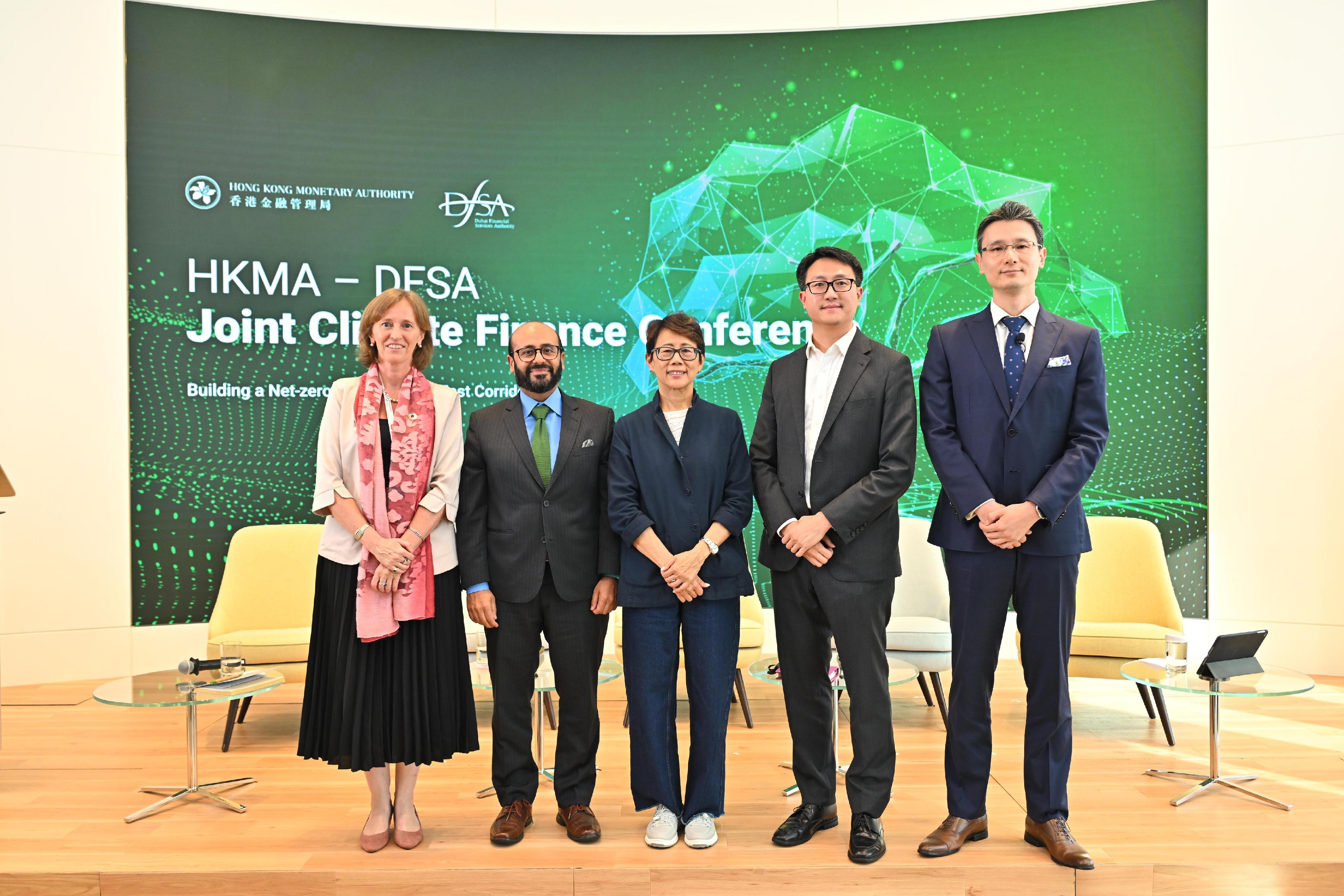 (From left) Centre Head, Innovation Hub Hong Kong, Bank for International Settlements, Ms Bénédicte Nolens; Head of Investment Banking, Asia Pacific, Natixis Corporate and Investment Banking, Mr Raghu Narain; Chief Development Strategist, Institute for the Environment, The Hong Kong University of Science and Technology, Ms Christine Loh; Managing Director, Head of Technology & Communications, Asia North & Australia, Asia South, Investment Banking, Citi, Mr Lee Ho-yin; and Senior Director, Asia Pacific, International Capital Market Association, Mr Ricco Zhang, discuss the future of transition.