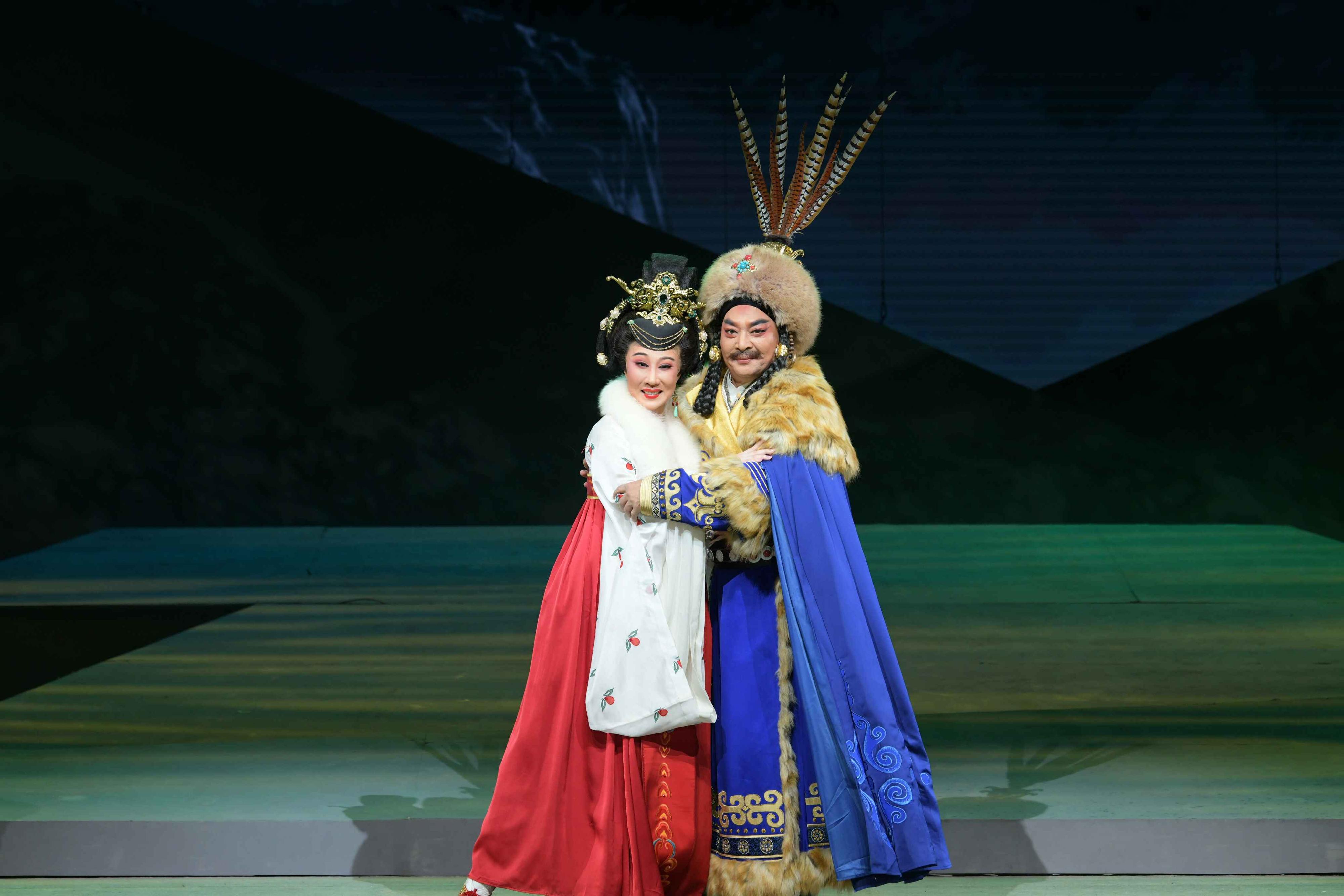 Guangzhou Cantonese Opera Theatre Company will present A New Cantonese Opera "Princess Wencheng" during the Guangzhou Culture Week in October. Photo shows a scene from the performance "Princess Wencheng". 
