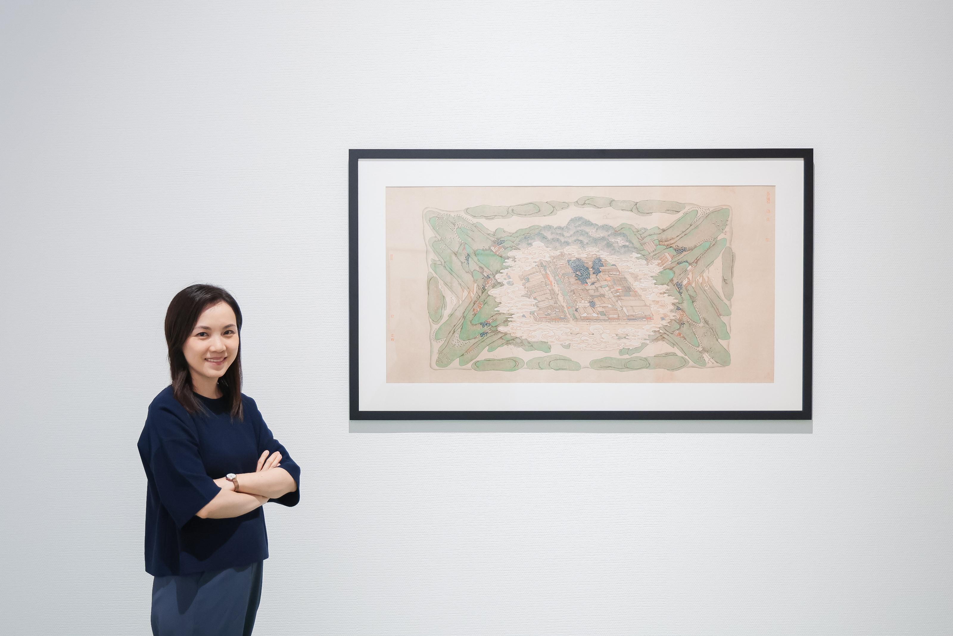 Co-organised by the Art Promotion Office and the Shenzhen Fringe Art Center, the first exhibition, "New Dynamics of Qi Yun" of the "Ink Art Ensembles" exhibition series in the Greater Bay Area, is on display until November 6 at the Shenzhen Art Museum. Photo shows Hong Kong artist Barbara Choi and her artwork "Day and Night of Wholesale Fruit Market".