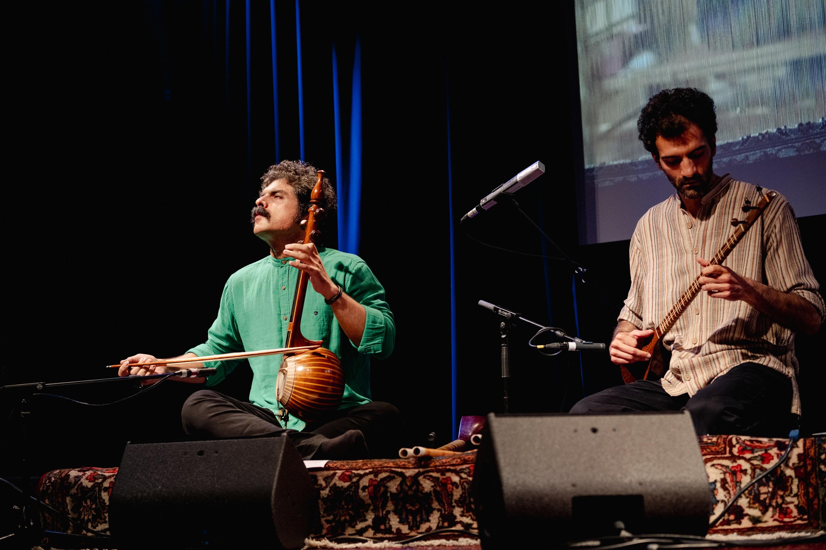 The Asia+ Festival is introducing the "Middle Eastern Series" this year with "The Woven Sounds" concert on October 19 at the Sheung Wan Civic Centre Theatre as its first offering. Iranian ethnomusicologist and musician Mehdi Aminian will lead his ensemble to perform traditional Persian instruments rarely seen in Hong Kong. Along with ensemble performances, each instrument will be showcased separately in an improvisation session. (Source of photo: Liudmila Jeremies)
