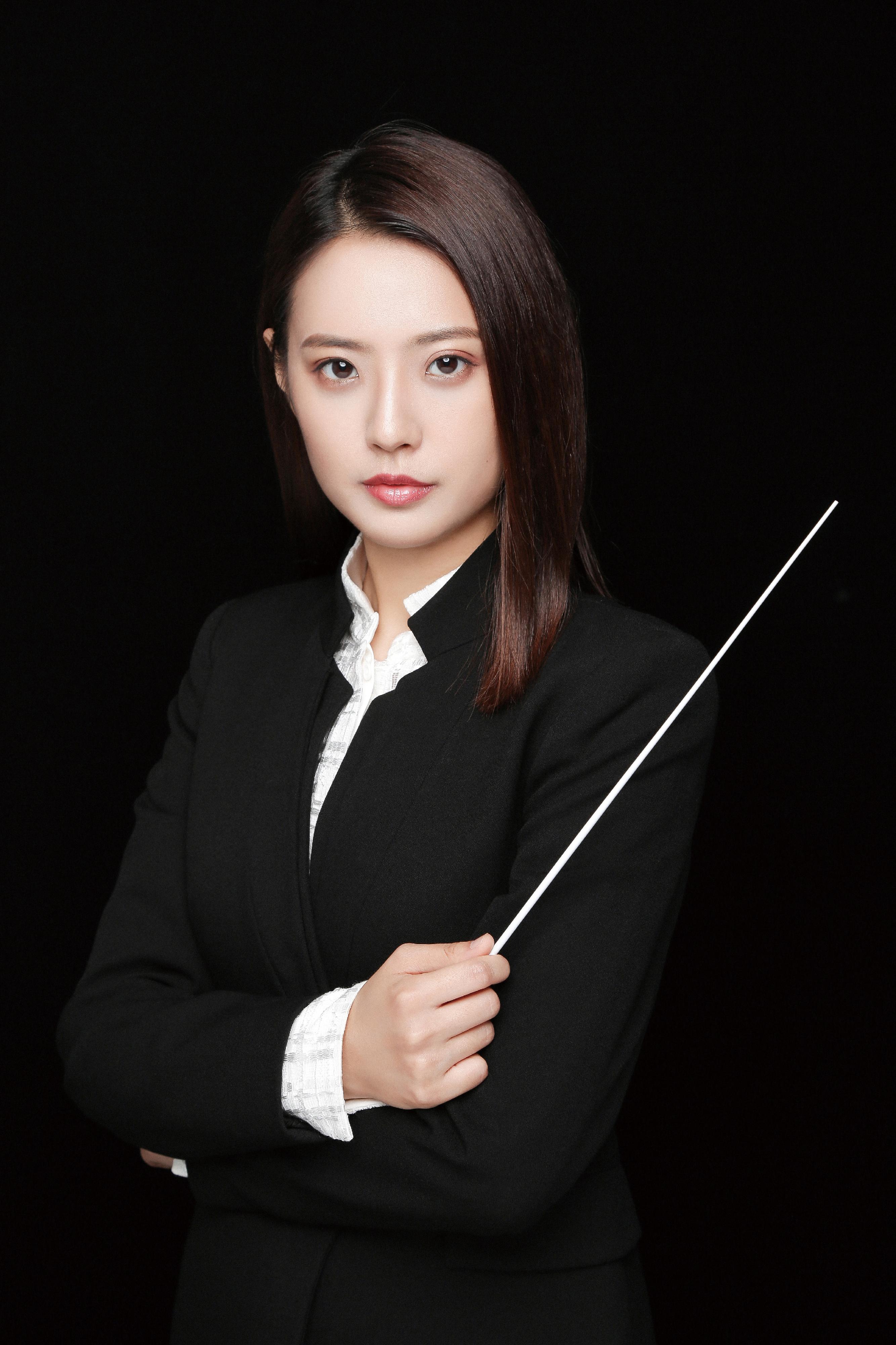 The Leisure and Cultural Services Department and Xinghai Concert Hall from the Guangdong Province will present "ChoreoMusica Soiree" during the 4th Guangdong-Hong Kong-Macao Greater Bay Area Culture and Arts Festival. Photo shows conductor Ding Jiaying.
