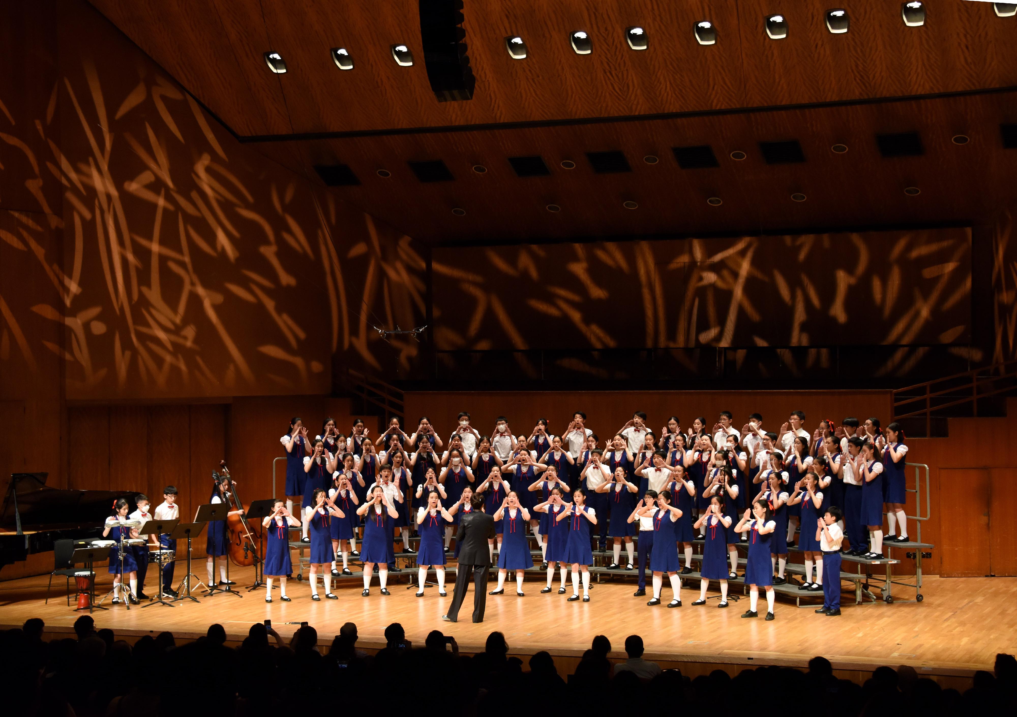 The Leisure and Cultural Services Department, the Bureau of Culture, Radio, Television, Tourism and Sports of Zhuhai and the Cultural Affairs Bureau of the Macao Special Administrative Region Government will present the 2024 Zhuhai-Hong Kong-Macao Choral Concert, "Songs Echo My Voice", in November. Photo shows the Hong Kong Children's Choir.
