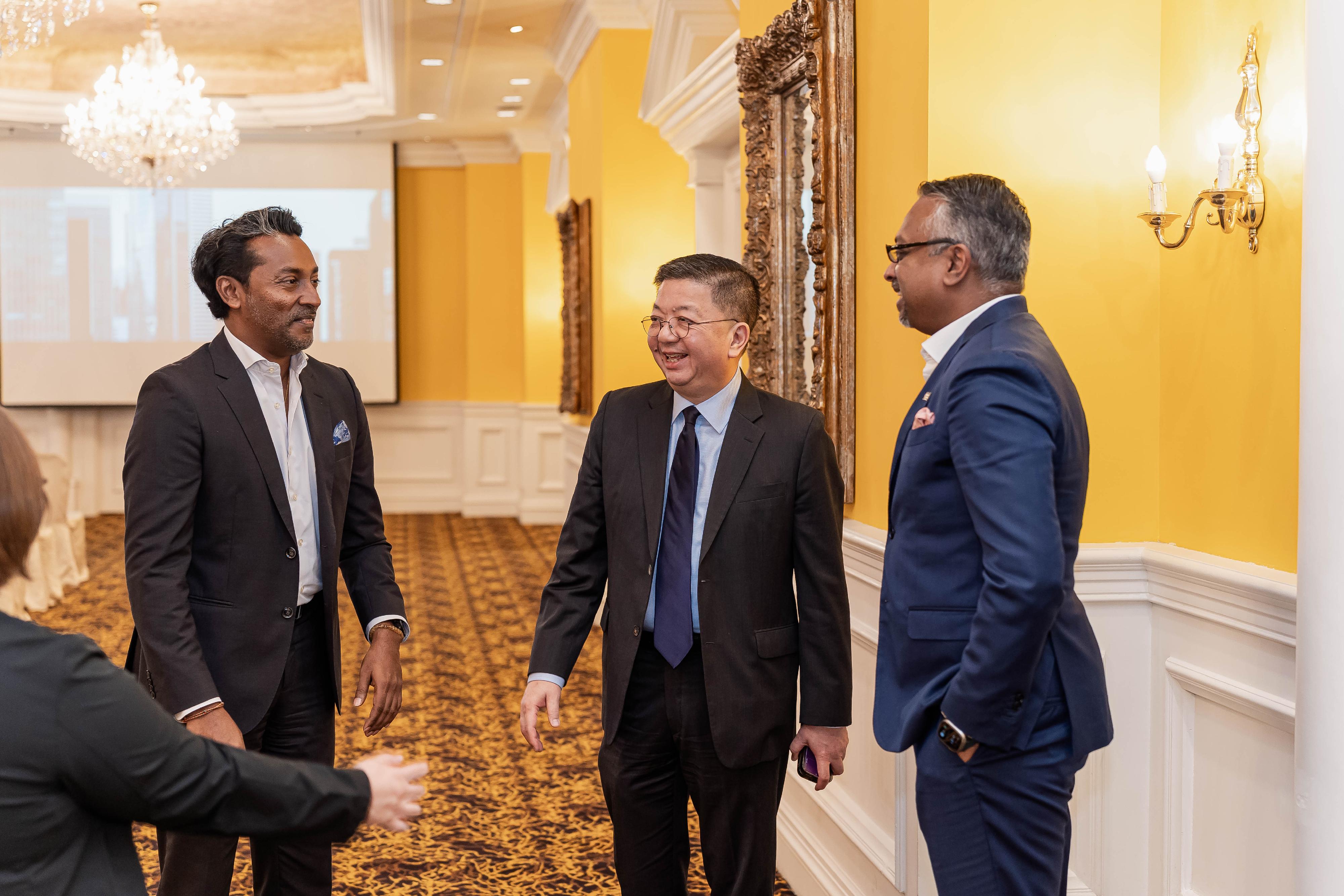 The Director of Hong Kong Talent Engage, Mr Anthony Lau (second right), exchanged views with Malaysian talent at a themed seminar in Kuala Lumpur, Malaysia, on October 7.