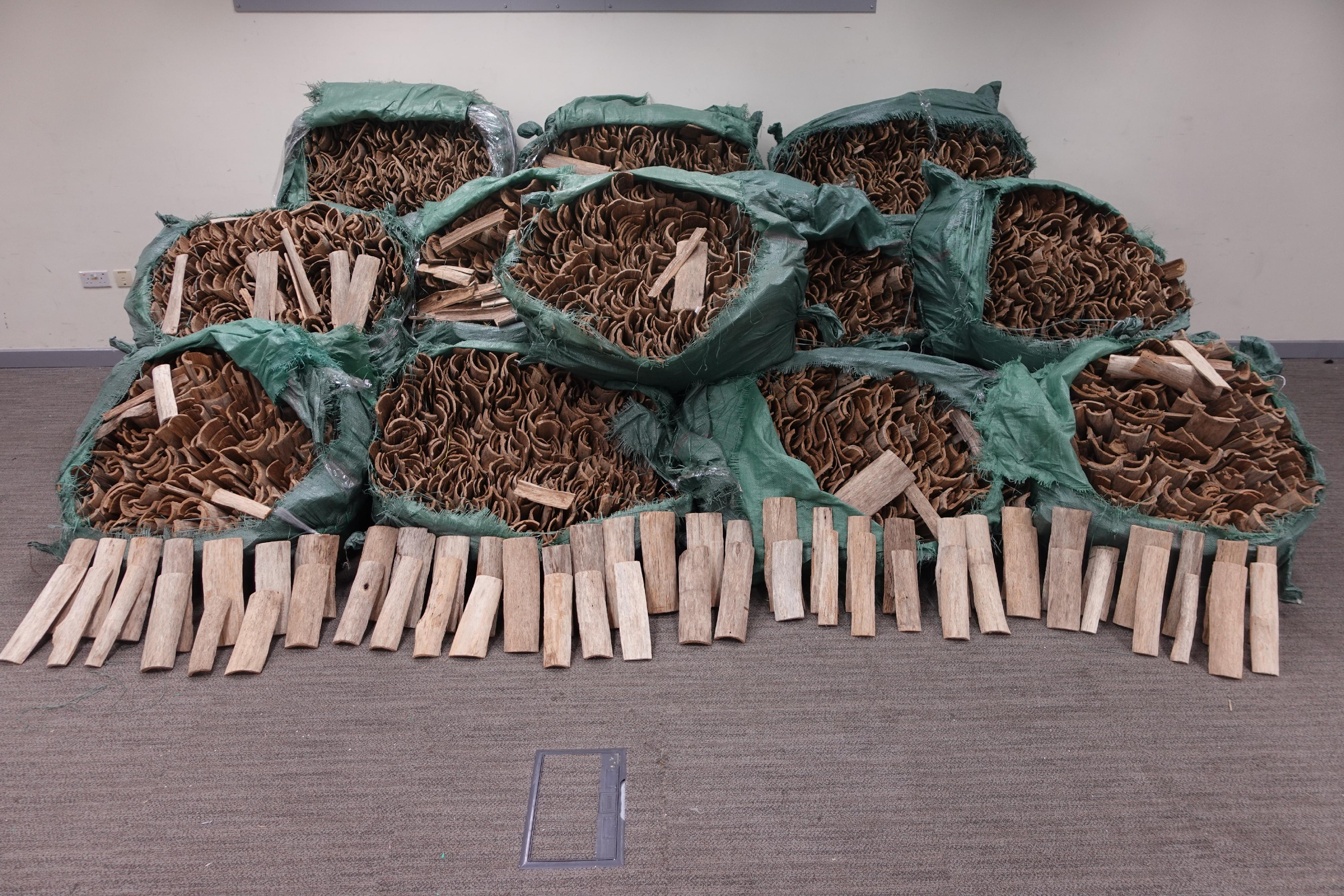 Hong Kong Customs, on September 25, detected a smuggling case of suspected scheduled agarwood at the Tuen Mun River Trade Terminal and seized about 1 tonne of suspected scheduled agarwood with an estimated market value of about $18 million. Photo shows the suspected scheduled agarwood seized.