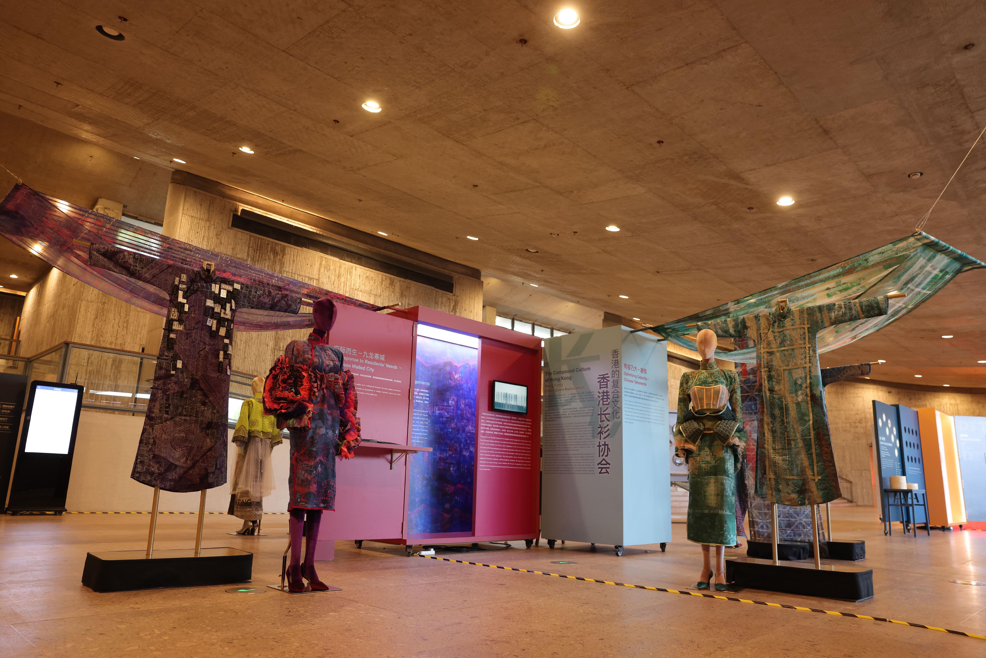 The 2024 Hong Kong-Macao Visual Art Biennale is currently on display at the Gongwang Art Museum in Fuyang, Hangzhou. Photo shows four sets of men's and women's cheongsams made by the design team of the Hong Kong Cheongsam Association, displayed in a foldable installation designed by Key-Point Productions.