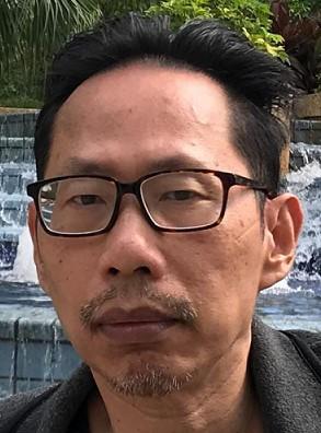 Yeung Kam-fai, aged 59, is about 1.65 metres tall, 60 kilograms in weight and of thin build. He has a pointed face with yellow complexion and short black hair. He was last seen wearing a brown striped shirt, dark green trousers, black sneakers, brownish-black plastic glasses and a blue mask.
