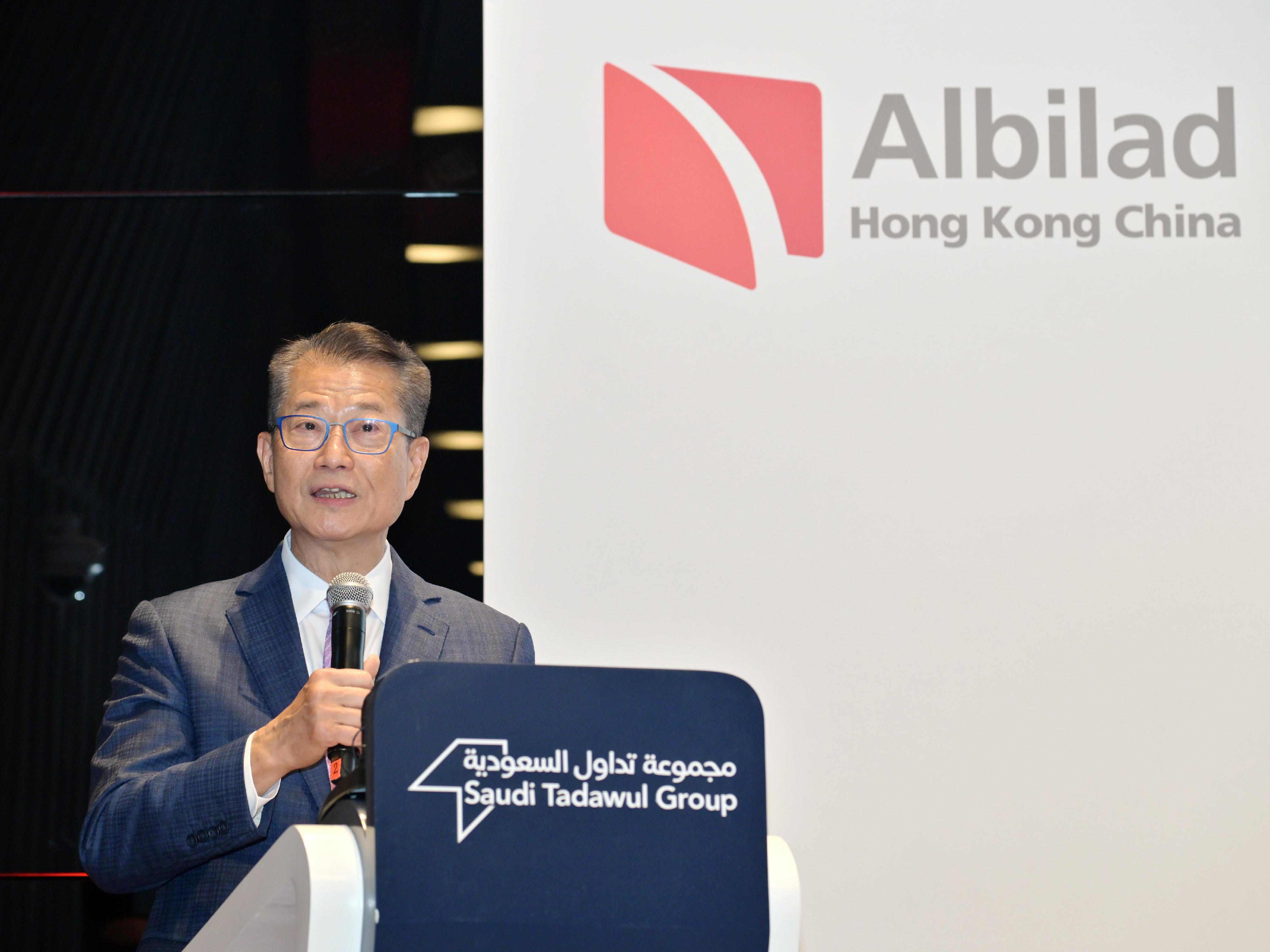 The Financial Secretary, Mr Paul Chan, attended the listing ceremony of the Albilad CSOP MSCI Hong Kong China Equity ETF (exchange-traded fund) on the Saudi Exchange in Riyadh, Saudi Arabia, today (October 30, Riyadh time). Photo shows Mr Chan delivering a speech at the ceremony.