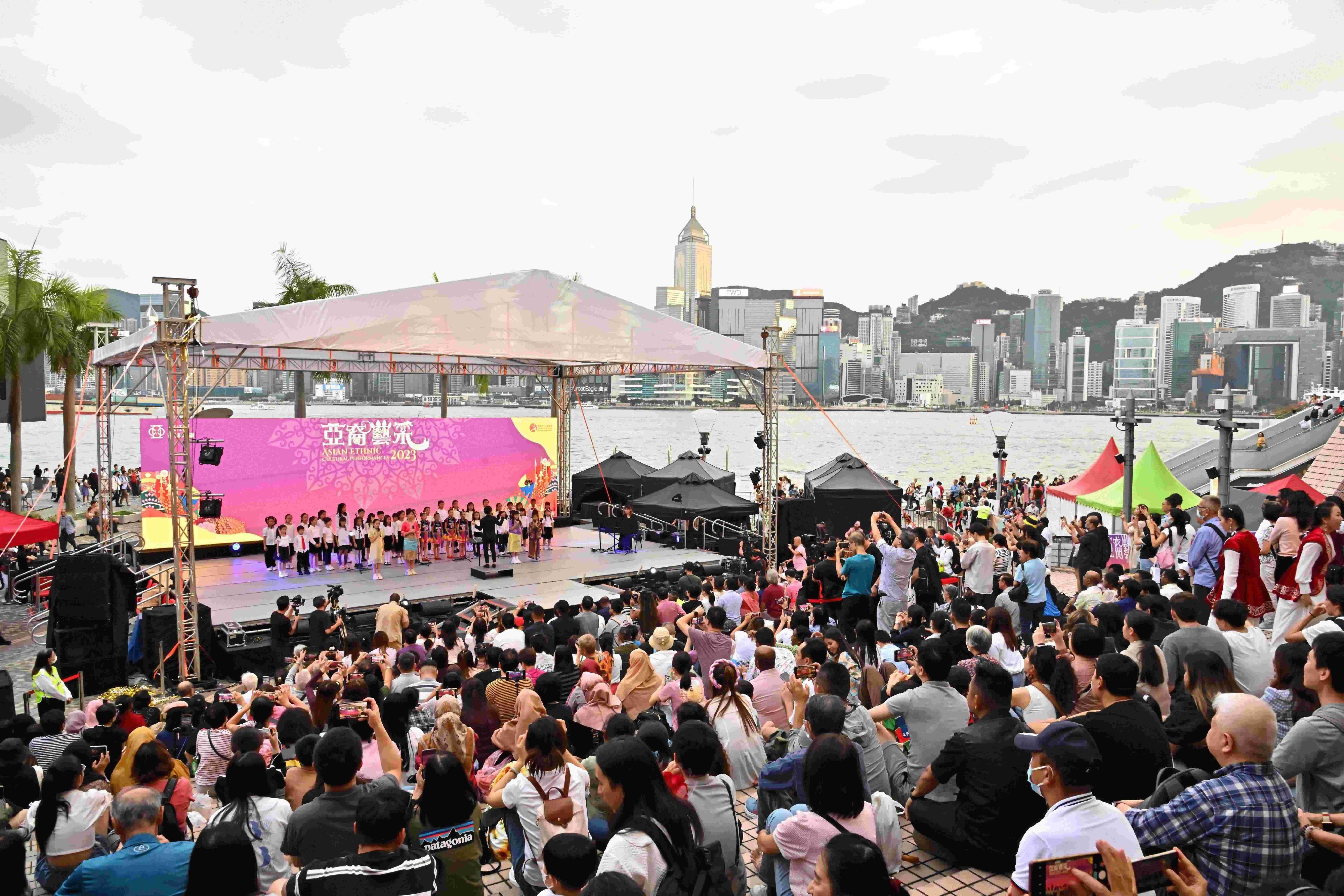 The Asian Ethnic Cultural Performances under the Asia+ Festival will take place on November 10 (Sunday), from 2pm to 6pm at Hong Kong Cultural Centre Piazza and Foyer. The event will showcase the cultural essence and artistic talent from over 20 Asian and Belt and Road countries and regions.
