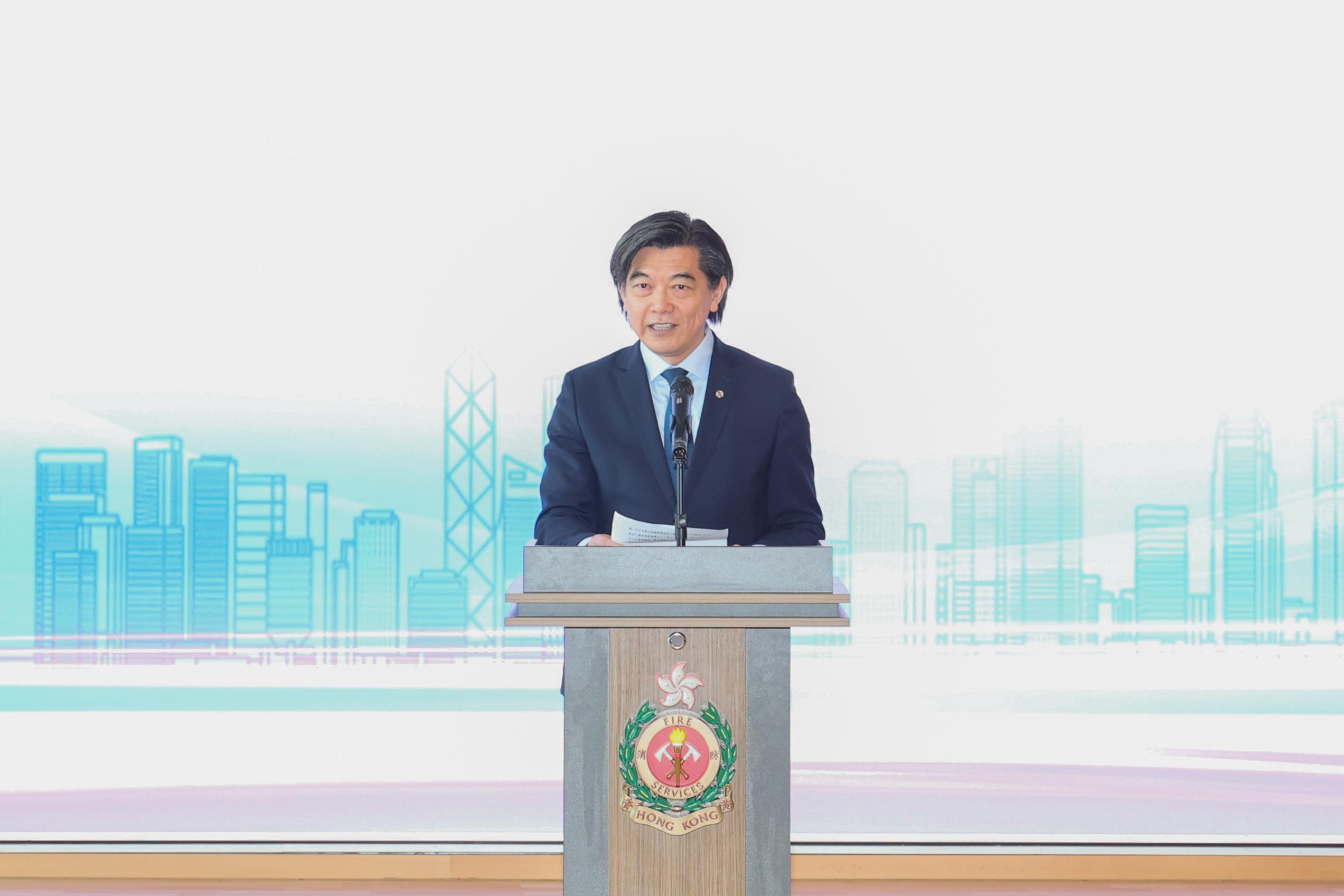 消防處與中國移動香港有限公司（中國移動香港）今日（十一月十二日）簽署合作備忘錄，共同推動智慧消防建設。圖示中國移動香港首席顧問李帆風在簽署儀式致辭。