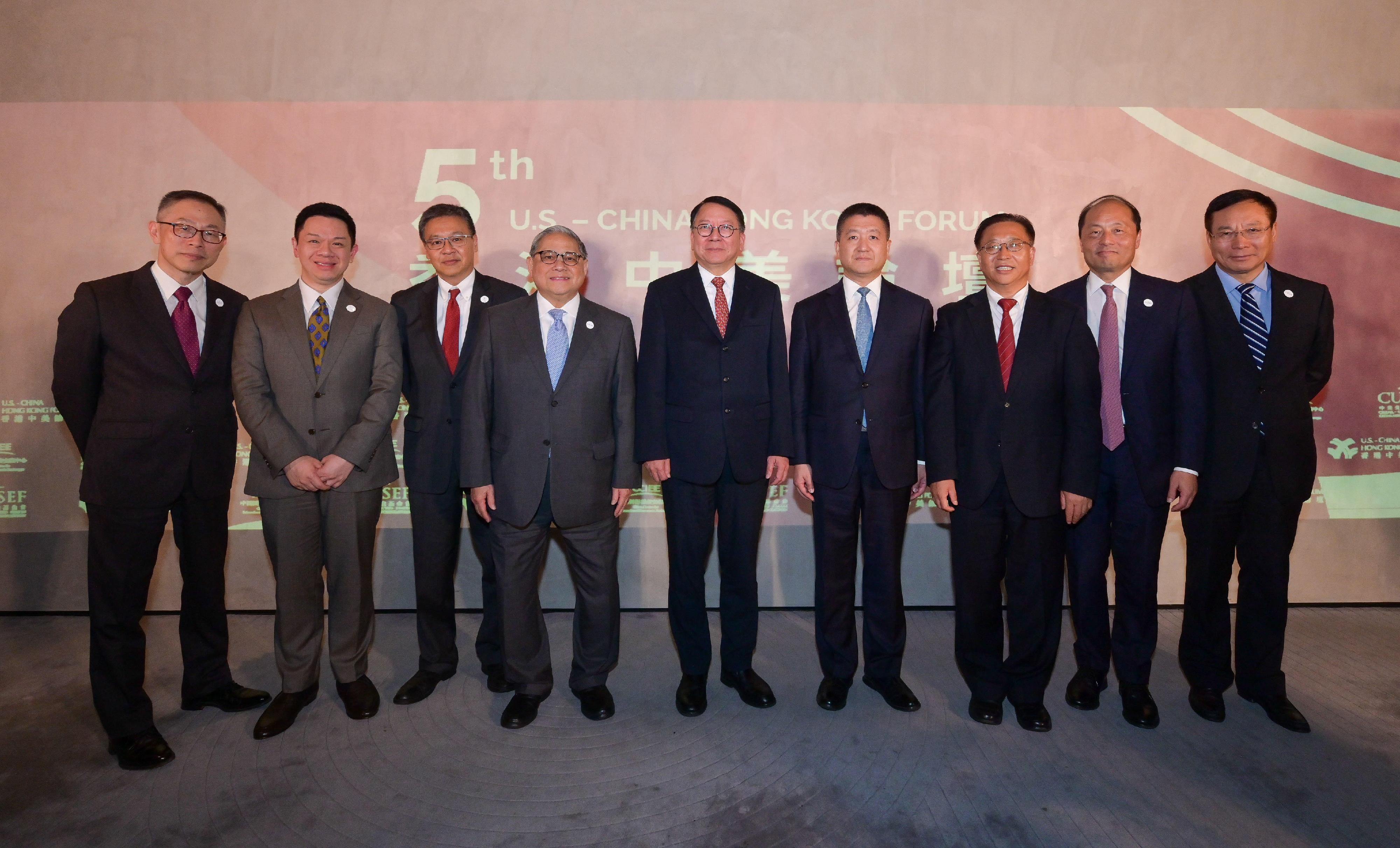 The Acting Chief Executive, Mr Chan Kwok-ki, attended the welcome dinner of the 5th US-China Hong Kong Forum today (November 15). Photo shows (from fifth left) Mr Chan; Vice Minister of the International Department of the Chinese Communist Party Central Committee, Mr Lu Kang; the Commissioner of the Ministry of Foreign Affairs of the People's Republic of China in the Hong Kong Special Administrative Region, Mr Cui Jianchun; Chairman of the China–United States Exchange Foundation, Mr John Zhao, and other guests at the event.