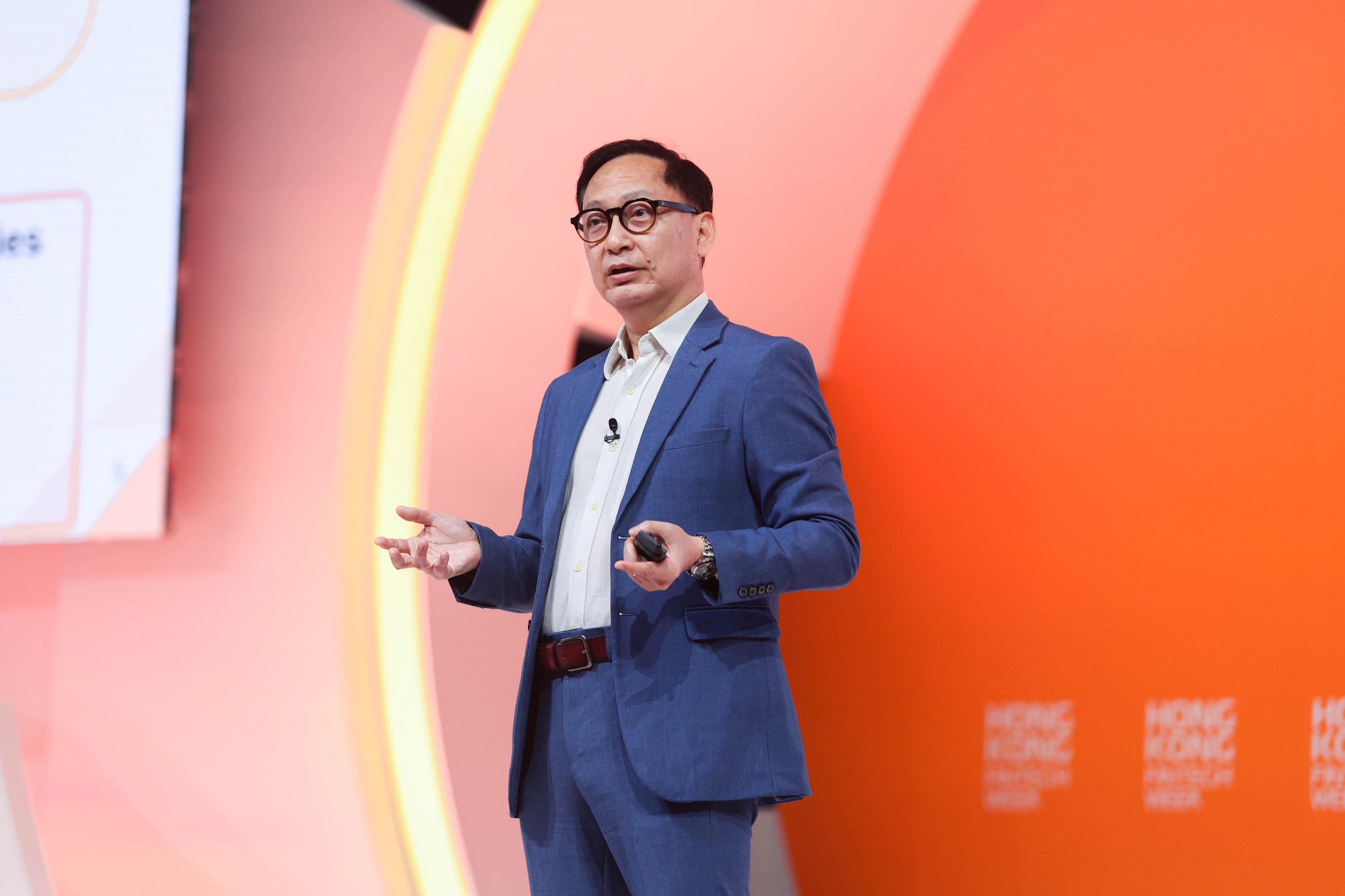 Photo shows the Chief Executive Officer of the Insurance Authority, Mr Clement Cheung, delivering his keynote presentation at the main conference on October 29 during Hong Kong FinTech Week 2024. 