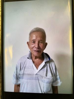 Lam Hau-au, aged 85, is about 1.6 metres tall, 60 kilograms in weight and of medium build. He has a round face with yellow complexion and short grey hair. He was last seen wearing a black cap, long-sleeved black shirt, black trousers, black shoes and carrying a black umbrella.