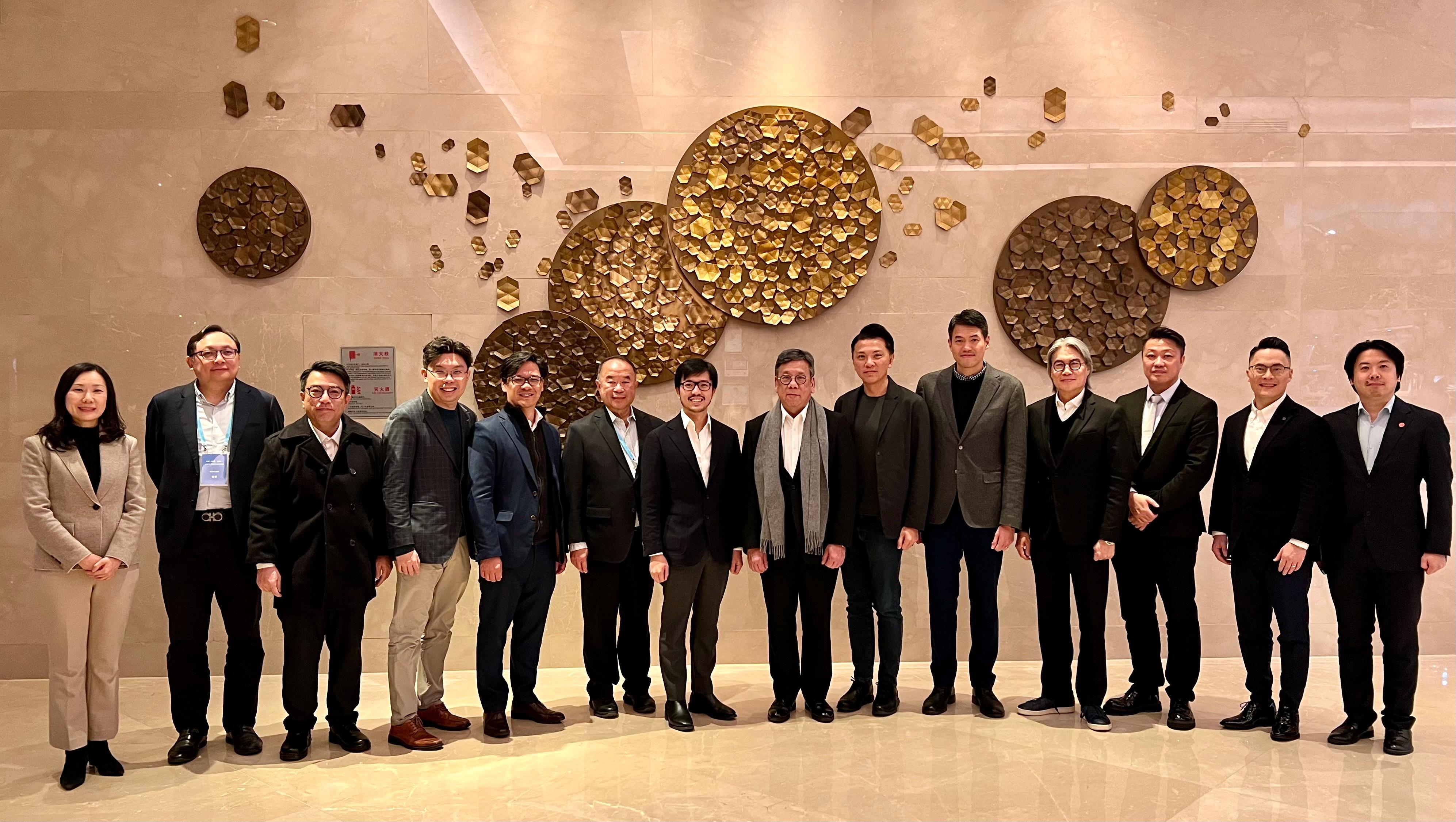 The Secretary for Commerce and Economic Development, Mr Algernon Yau, led a business delegation to visit Urumqi, Xinjiang. Photo shows Mr Yau (seventh right) with members of the delegation, including the Commissioner for Belt and Road, Mr Nicholas Ho (seventh left), and representatives from major chambers of commerce and enterprises.

