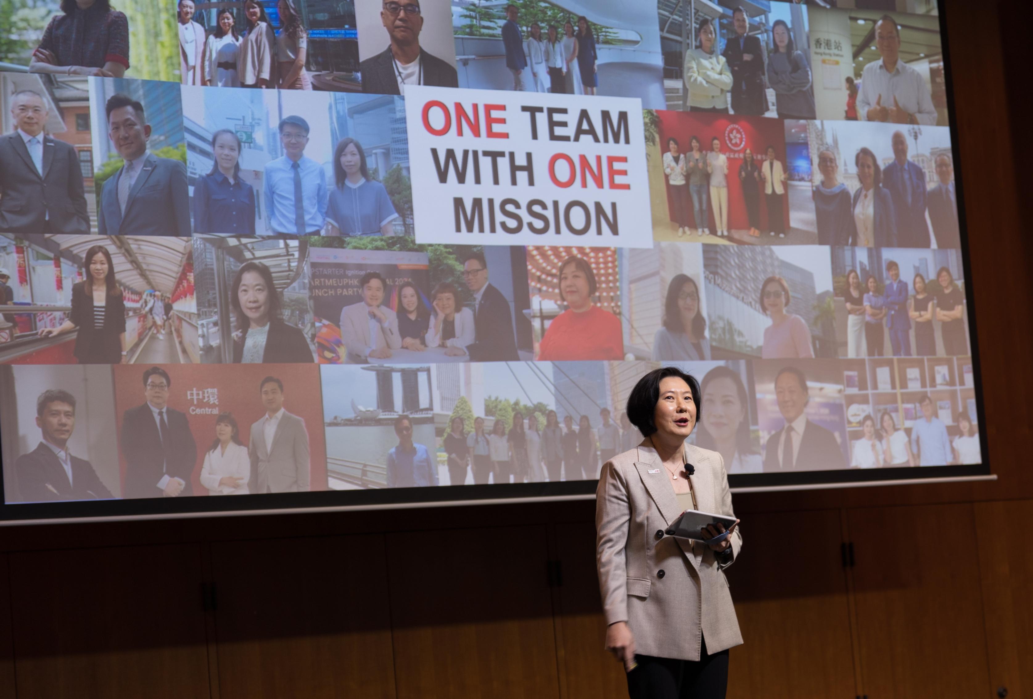 The Director-General of Investment Promotion at Invest Hong Kong (InvestHK), Ms Alpha Lau, speaks at the first day (December 2) of the department's annual meeting with the theme "One Team with One Mission". The annual meeting serves as a key platform for exchanging insights and uniting InvestHK's global efforts to explore innovative strategies to attract foreign direct investment, reinforcing Hong Kong's position as the leading international business location in Asia.  
