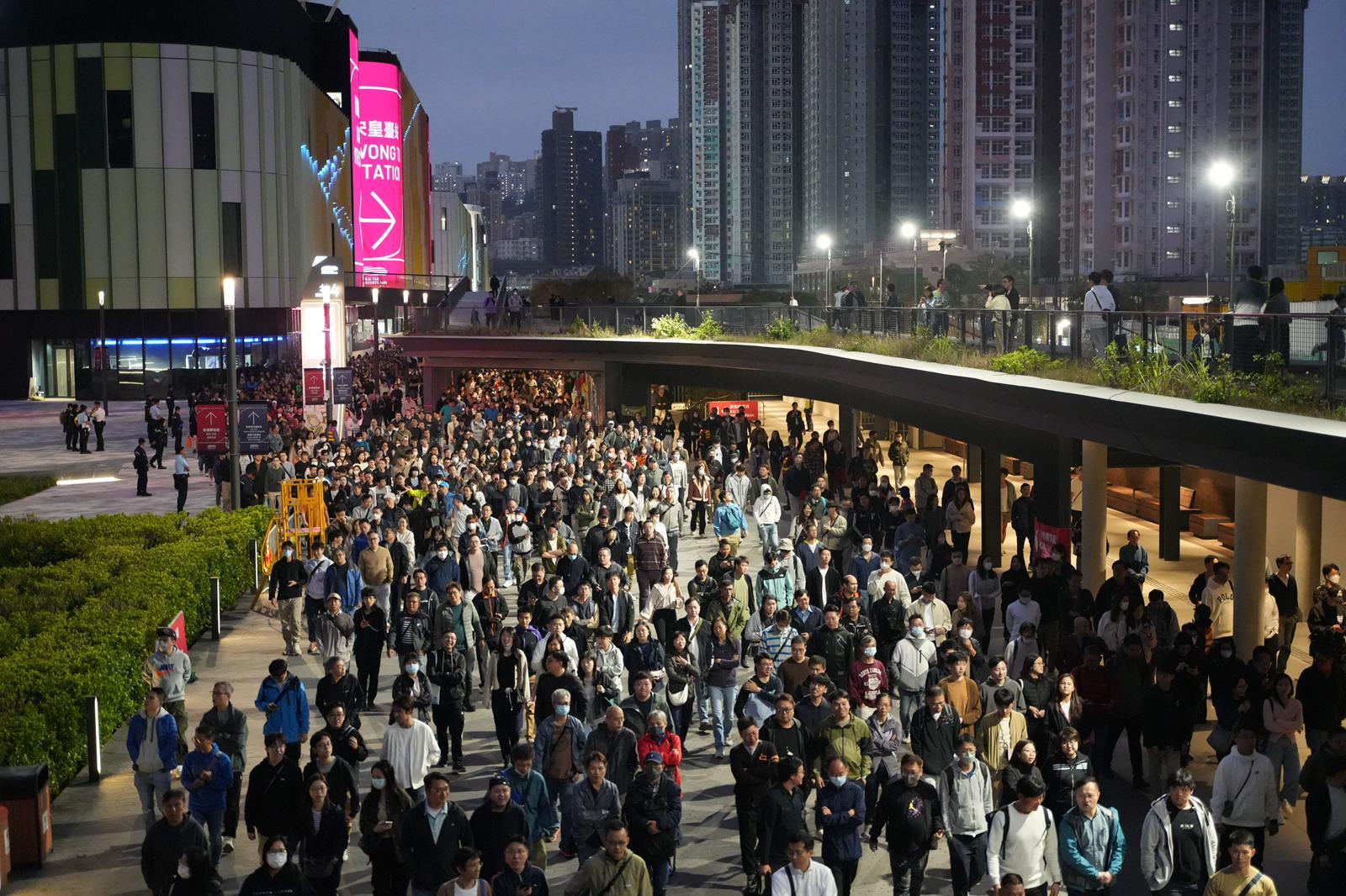 The second stress test at Kai Tak Sports Park today (December 8) was attended by around 12,000 participants.