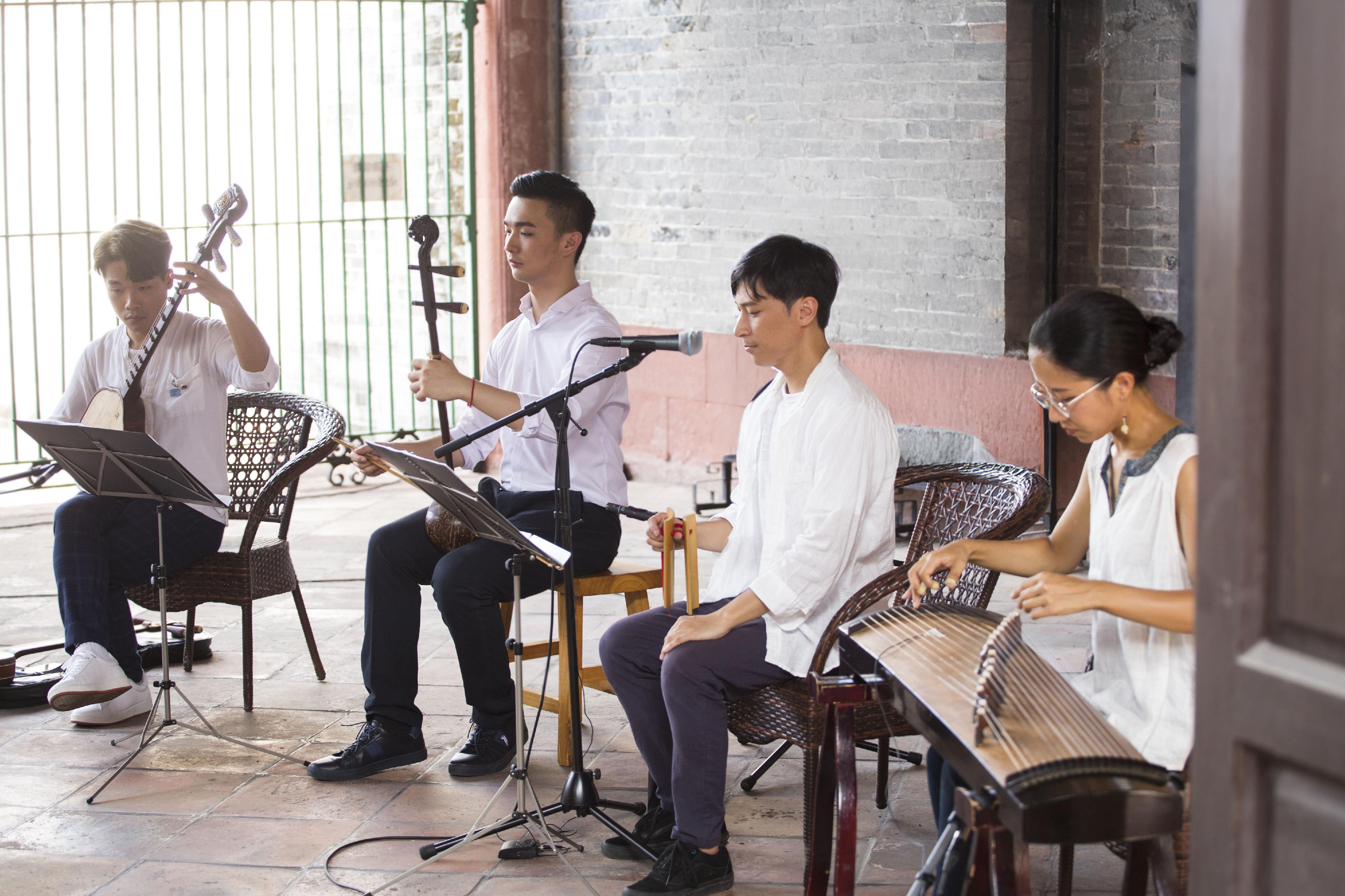 The Intangible Cultural Heritage (ICH) Office under the Leisure and Cultural Services Department will organise a "Fun in ICH" Series – "Myth Breaker on Breaking Hell Gate and Nanyin". The troupe The Gong Strikes One will introduce the item of the Representative List of the ICH of Hong Kong, namely Nanyin, through a performance. 