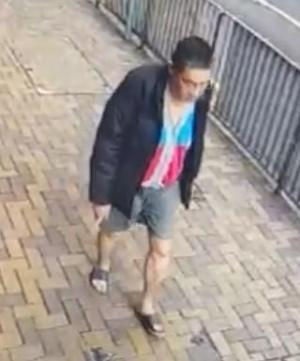 Yuen Hon-yee, aged 63, is about 1.7 metres tall, 79 kilograms in weight and of medium build. He has a square face with yellow complexion and short black and white hair. He was last seen wearing a grey shirt with blue and red patterns, a black jacket, dark shorts and slippers.