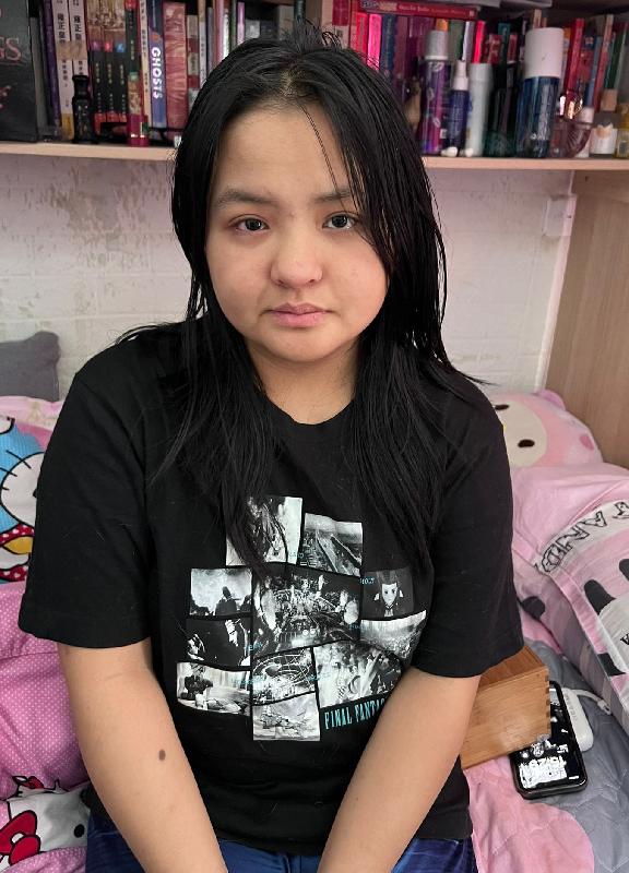 Pun Ruth Elizabeth Guillergan, aged 15, is about 1.5 metres tall and of fat build. She has a round face with yellow complexion and long black hair. She was last seen wearing a black long-sleeved shirt, green trousers and carrying a black handbag.
