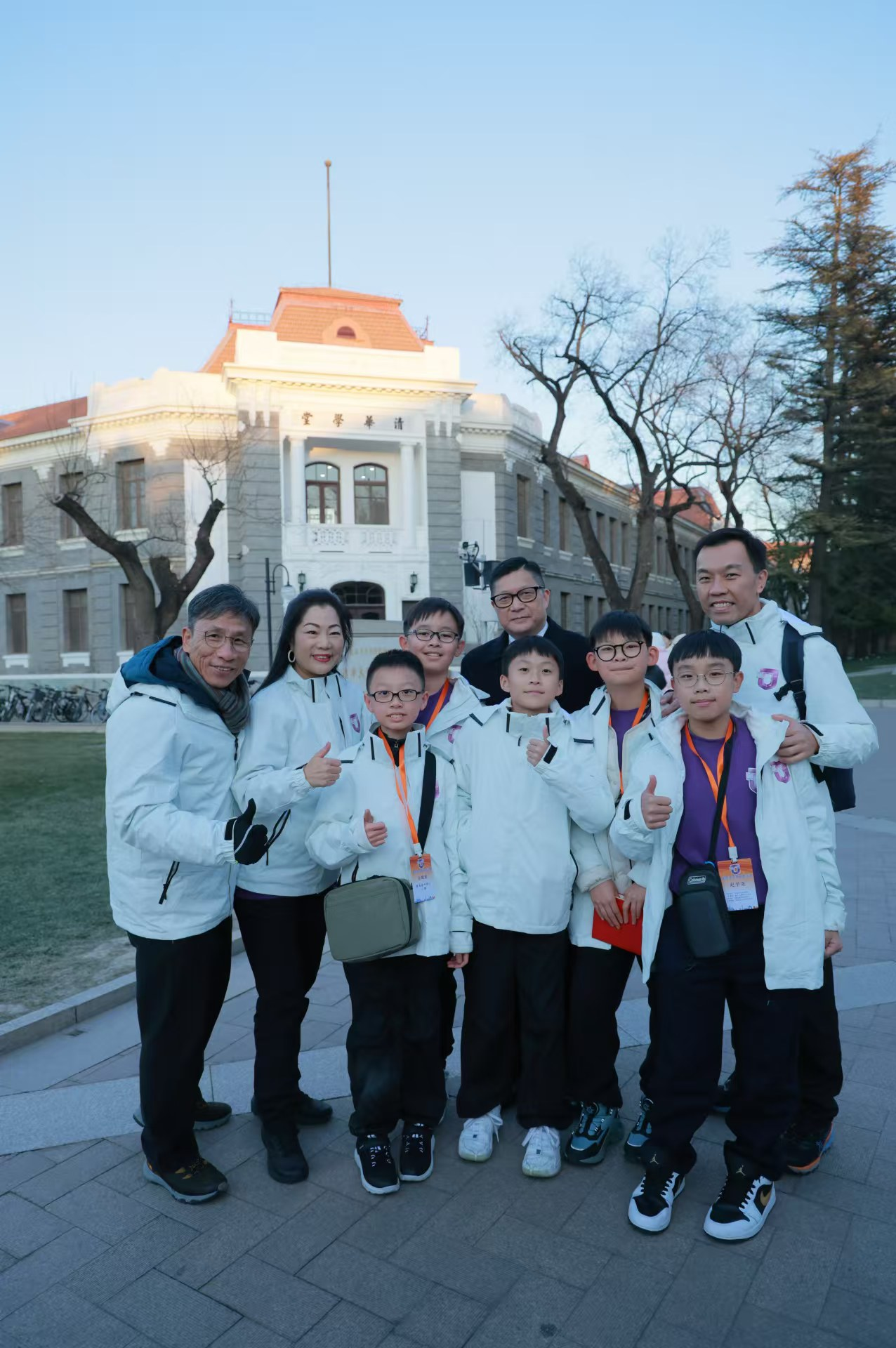 The second National Security Education Study Tour organised by the Hong Kong Special Administrative Region Government concluded the visit to Beijing and Shanghai this afternoon (December 24). Photo shows the Secretary for Security, Mr Tang Ping-keung,(back row, second right) visting Tsinghua University in Beijing with members of the study tour.