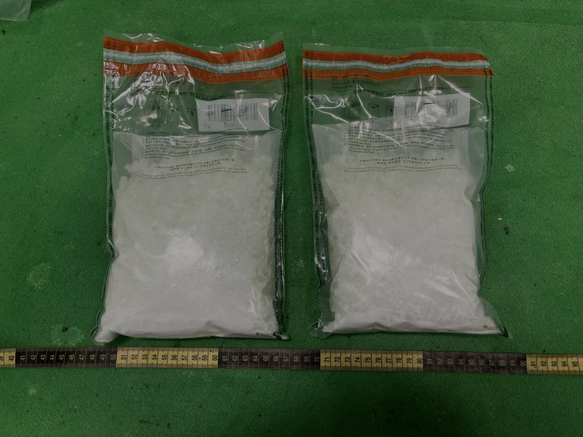 Hong Kong Customs yesterday (December 31) detected three drug trafficking cases at Hong Kong International Airport and seized about 4.5 kilograms of suspected liquid cocaine and about 12kg of suspected ketamine.The total estimated market value of the drugs was about $9.4 million. Photo shows the suspected ketamine seized in the second case.