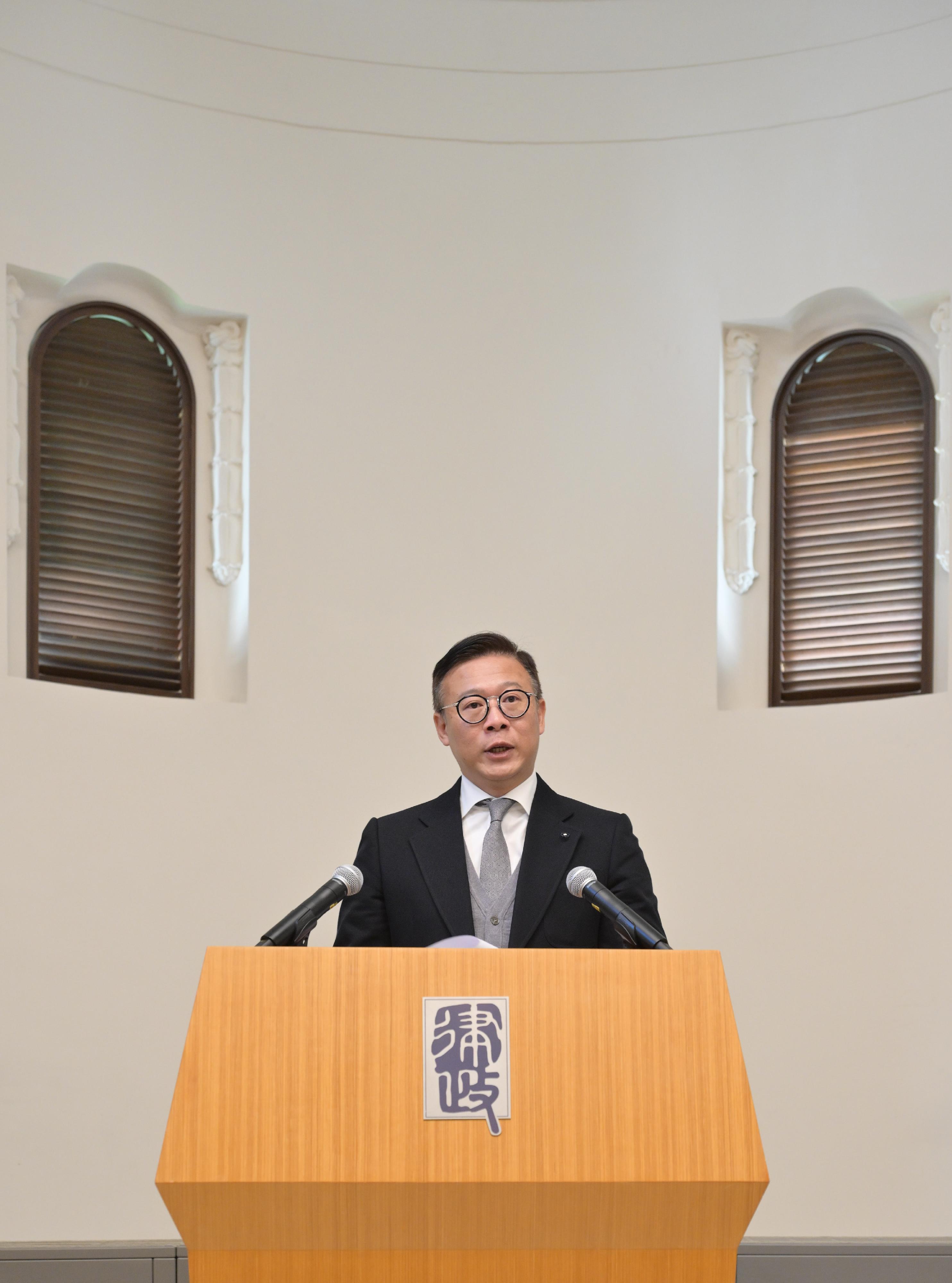 律政司今日（一月十三日）舉行香港粵港澳大灣區調解員證書頒授典禮。圖示律政司副司長張國鈞博士致閉幕辭。