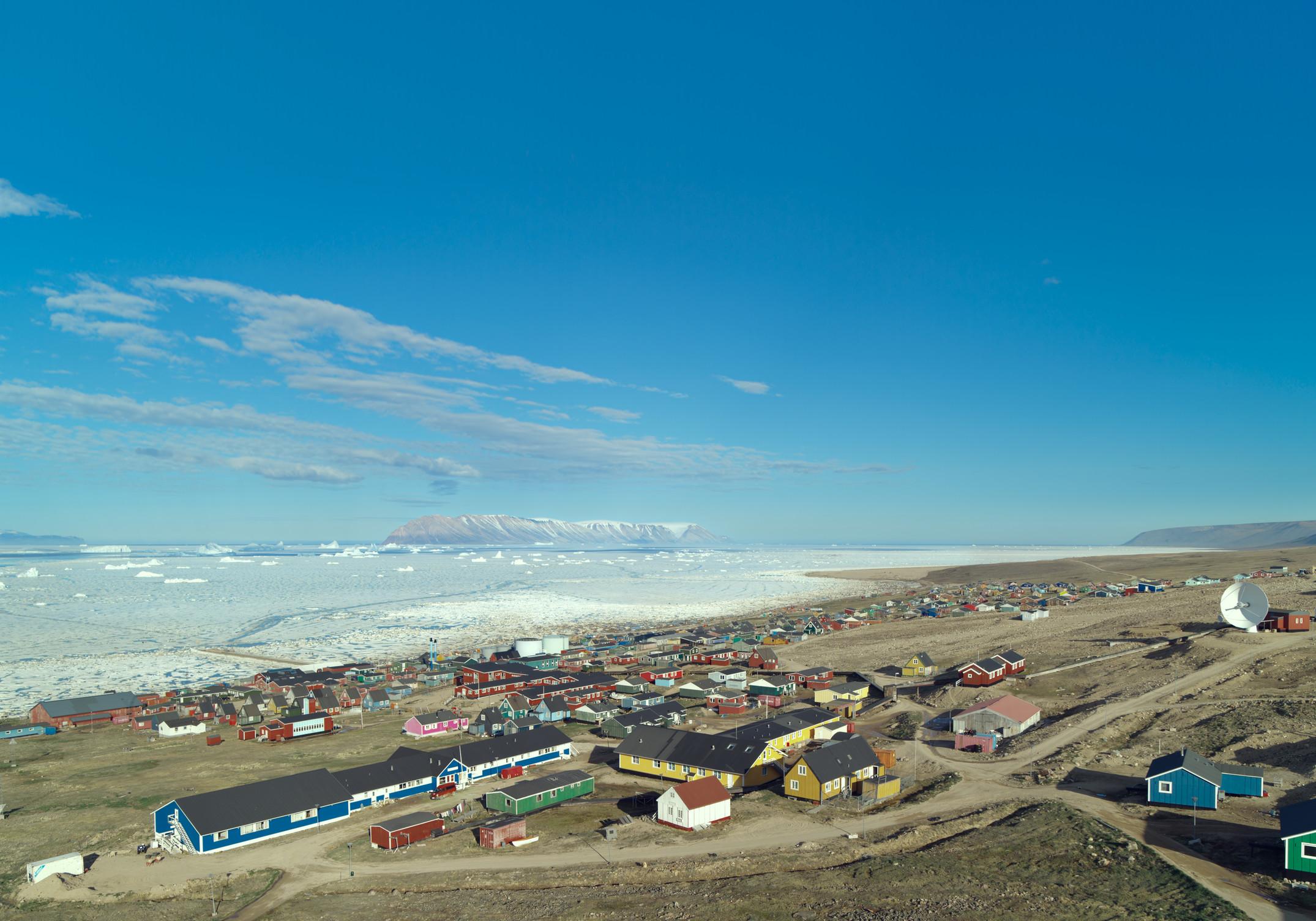 The Hong Kong Space Museum will screen a new 3D dome show, "Arctic 3D: Our Frozen Planet", at its Space Theatre from tomorrow (January 15), leading audiences to explore the Arctic. Photo shows Qaanaaq, an Inuit town in Greenland. (Source of photo: BBC Earth)