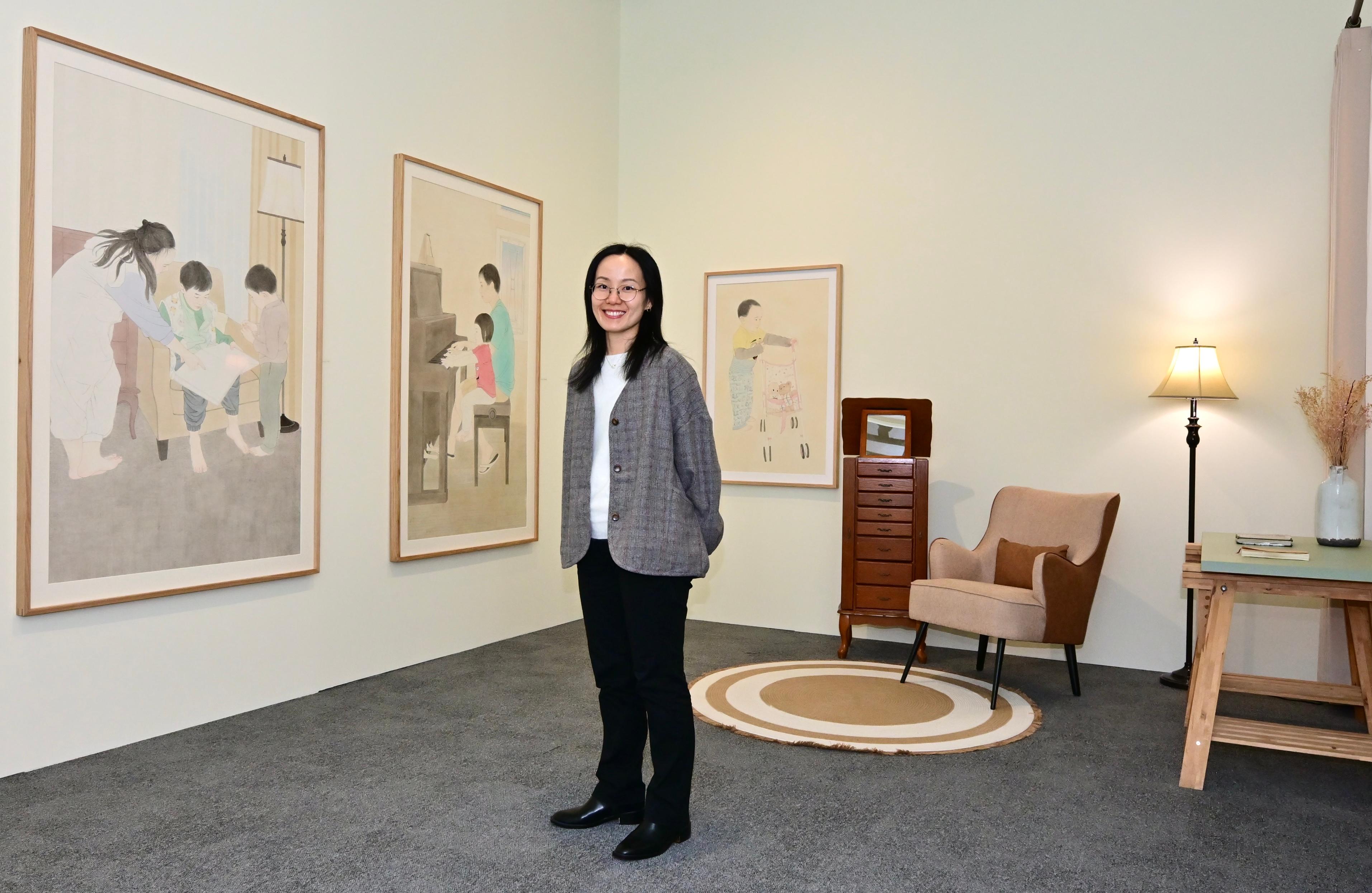 「香港賽馬會呈獻系列：塞尚和雷諾阿的世界——法國橘園美術館及奧賽博物館珍藏展」開幕典禮今日（一月十六日）在香港藝術館舉行。圖示香港藝術家賴筠婷及其裝置作品《日常細語》。

