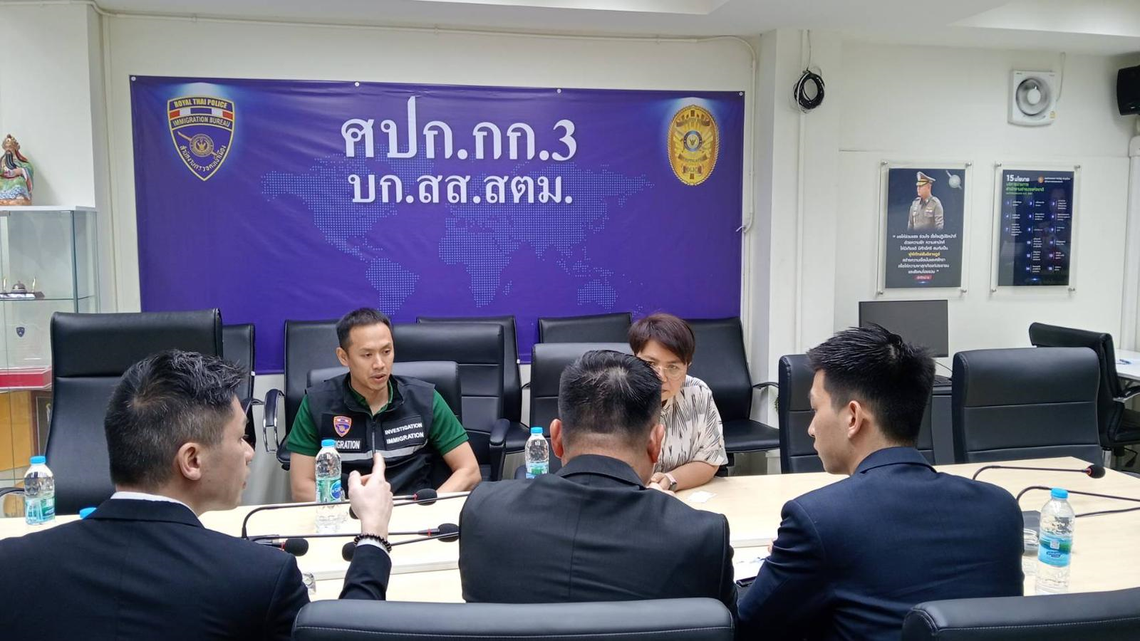 來自保安局、香港警務處和入境事務處的專責小組成員，今日（一月二十二日）與泰國國家警察轄下的移民拘留中心主管會面。