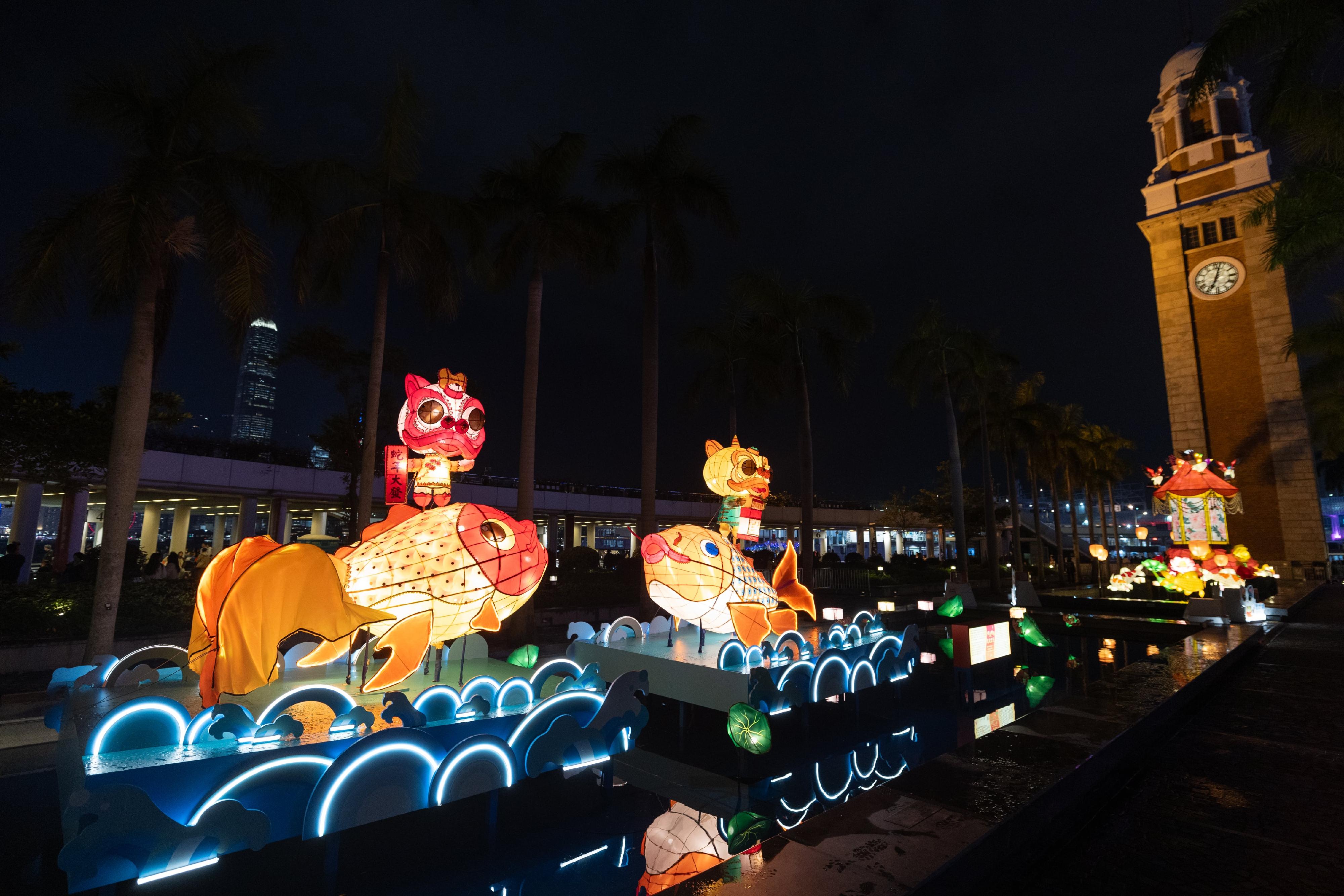 The Lunar New Year Lantern Display "Chinese Lanterns: An Enduring Heritage", organised by the Leisure and Cultural Services Department, is running at the Hong Kong Cultural Centre Piazza from today (January 23) to celebrate the Year of the Snake and salute the profound and enduring heritage of Chinese culture.