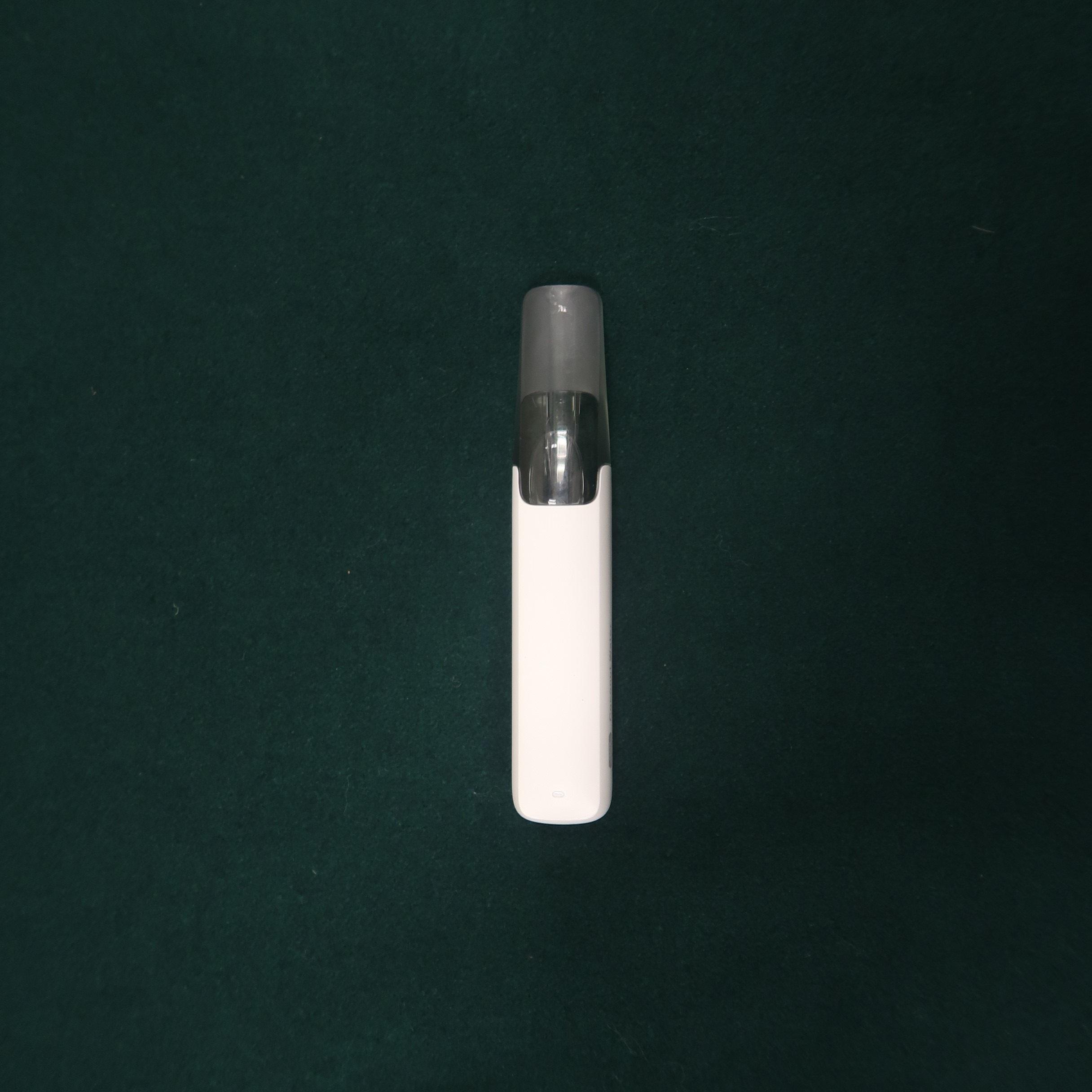 Hong Kong Customs yesterday (January 25) detected a case involving possession of suspected etomidate (the main ingredient of "space oil drug"), a kind of Part 1 poison under the Pharmacy and Poisons Regulations, by incoming passengers at the China Ferry Terminal in Tsim Sha Tsui. Photo shows a vape stick containing suspected "space oil drug" seized in the case.
