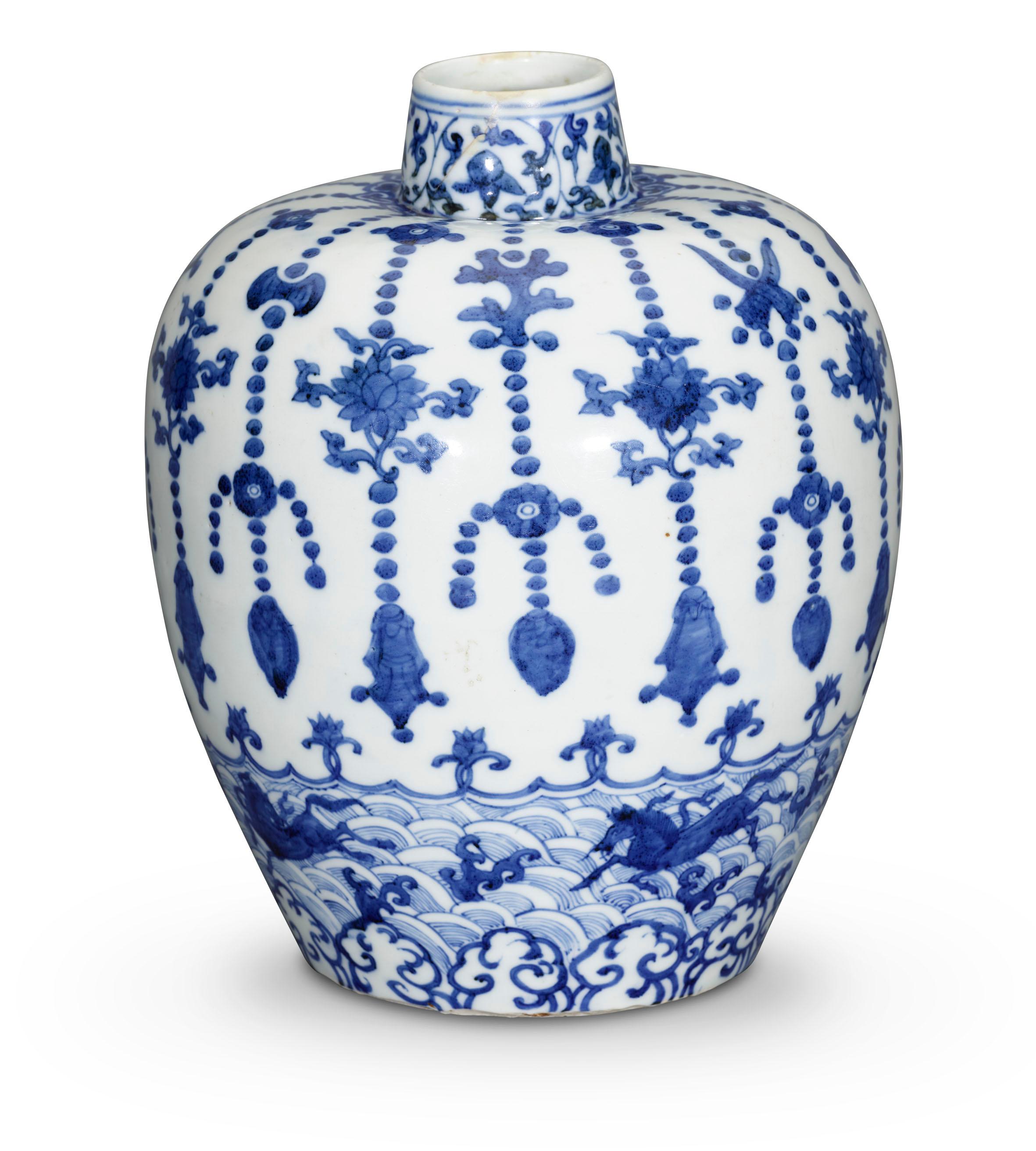 The Hong Kong Museum of Art has received a donation of 46 Chinese antiquities from collector Mr Cheung Kee-wee for the museum's permanent collection. Photo shows the newly donated jar with "yingluo" pattern and auspicious beasts design in underglaze blue from the Ming dynasty.