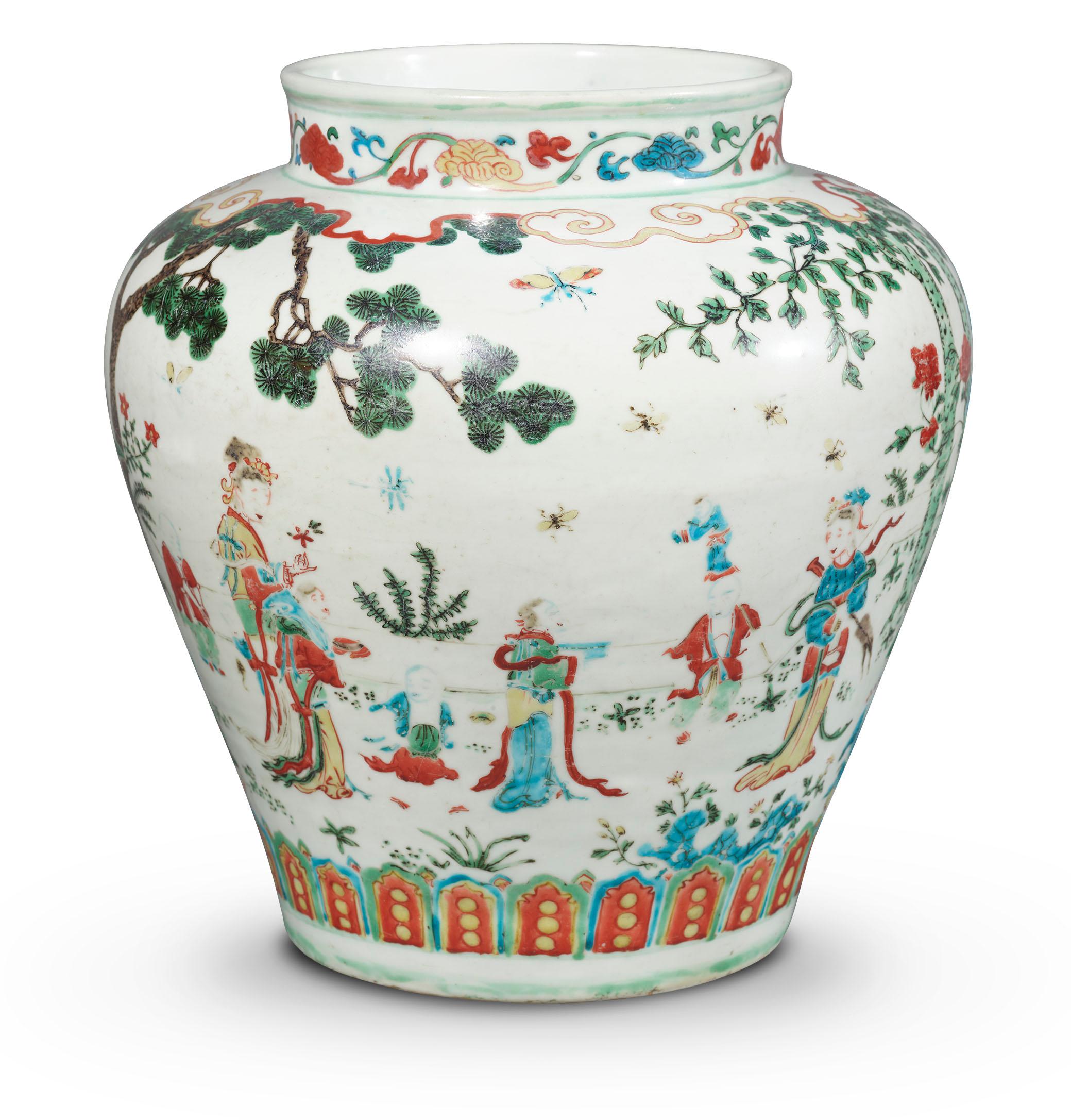 The Hong Kong Museum of Art has received a donation of 46 Chinese antiquities from collector Mr Cheung Kee-wee for the museum's permanent collection. Photo shows the newly donated jar with "four concubines and sixteen children" design in "wucai" enamels from the Ming dynasty.