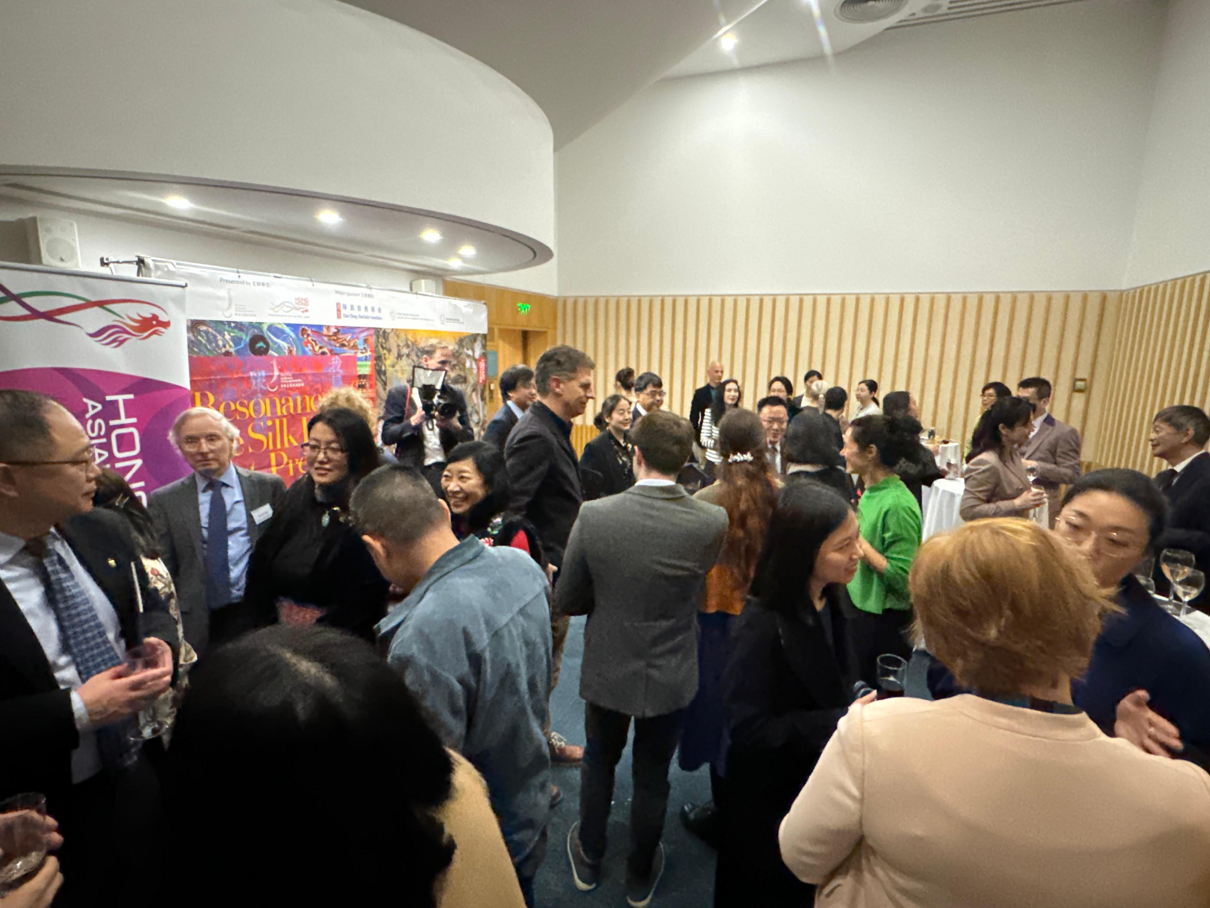 The Hong Kong Economic and Trade Office, London supported the Hong Kong Gaudeamus Dunhuang Ensemble's concert, titled "Resonance of the Silk Road: Past, Present & Future Concert", at the British Library in London, the United Kingdom, on February 21 (London time). The event commenced with a reception attended by over 50 guests.   
