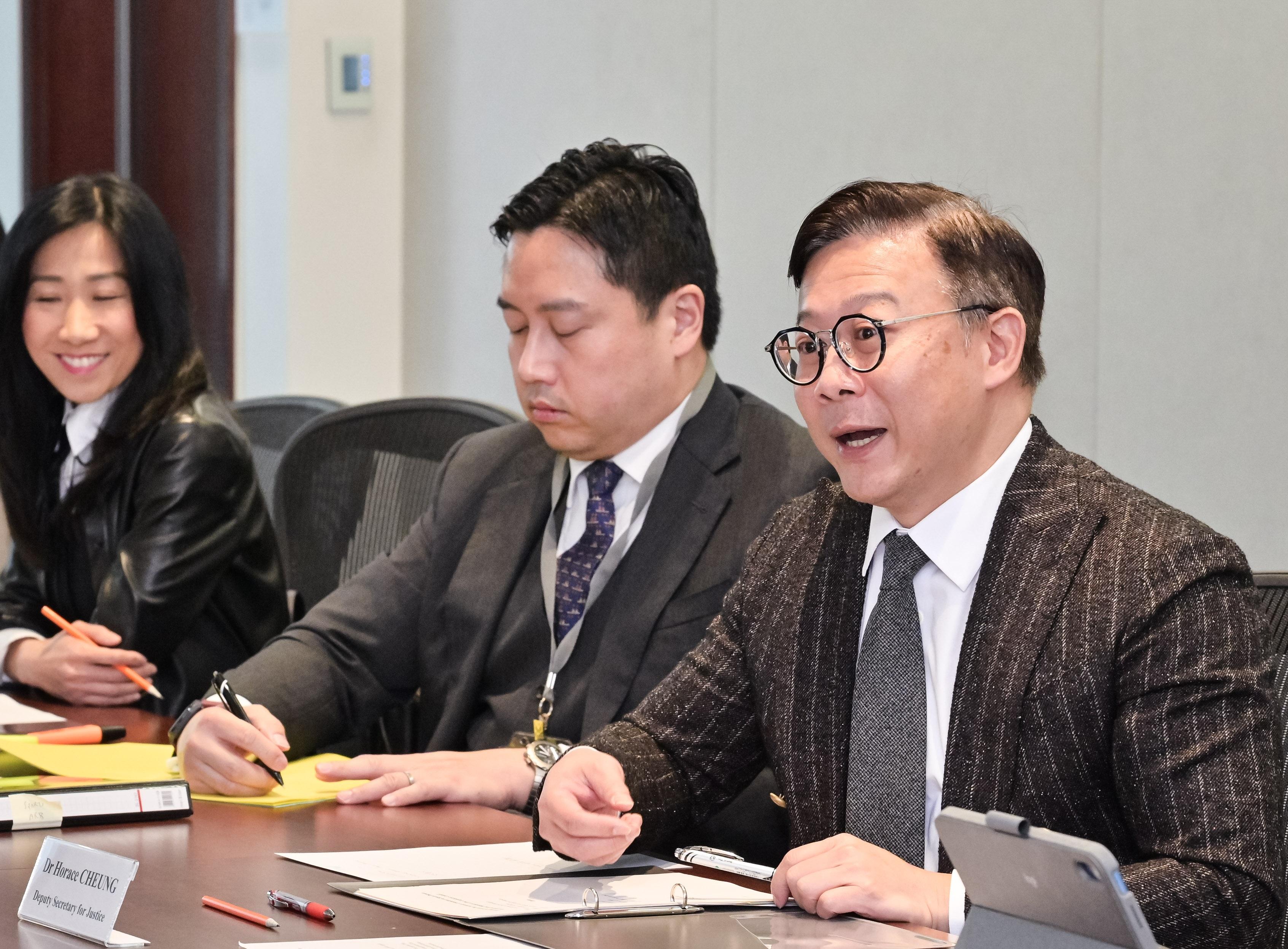 The Advisory Committee on Sports Dispute Resolution of the Department of Justice, chaired by the Deputy Secretary for Justice, Dr Cheung Kwok-kwan, met with several Members of the Legislative Council today (February 25) to discuss the way forward for developing sports dispute resolution in Hong Kong. Photo shows Dr Cheung (right) speaking at the meeting.
