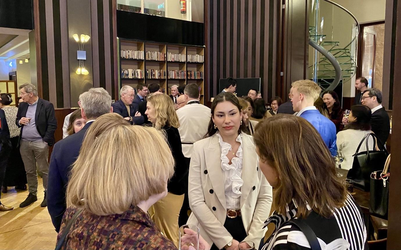 The Hong Kong Economic and Trade Office in Brussels hosted vibrant Chinese New Year receptions across various European countries, marking the beginning of the Year of the Snake. Around 150 guests attended the Chinese New Year networking reception taking place in The Hague on February 20 (Hague time).