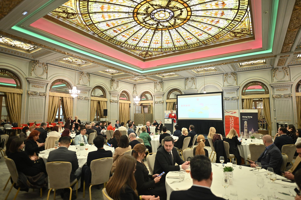 The Hong Kong Economic and Trade Office in Brussels (HKETO, Brussels) hosted vibrant Chinese New Year receptions across various European countries, marking the beginning of the Year of the Snake. A hundred guests attended the Chinese New Year reception taking place in Bucharest on February 25 (Bucharest time).