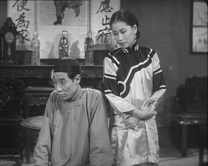 The Hong Kong Film Archive of the Leisure and Cultural Services Department will present a thematic screening programme, "Laughter Double Bill: Hong Kong Comedy Film Spectacular", from April 4 to May 11, showcasing the comedic highlights of master comedians from different eras while illustrating the evolution of Hong Kong comedy films. Photo shows a film still of "The Judge Goes to Pieces" (1948).