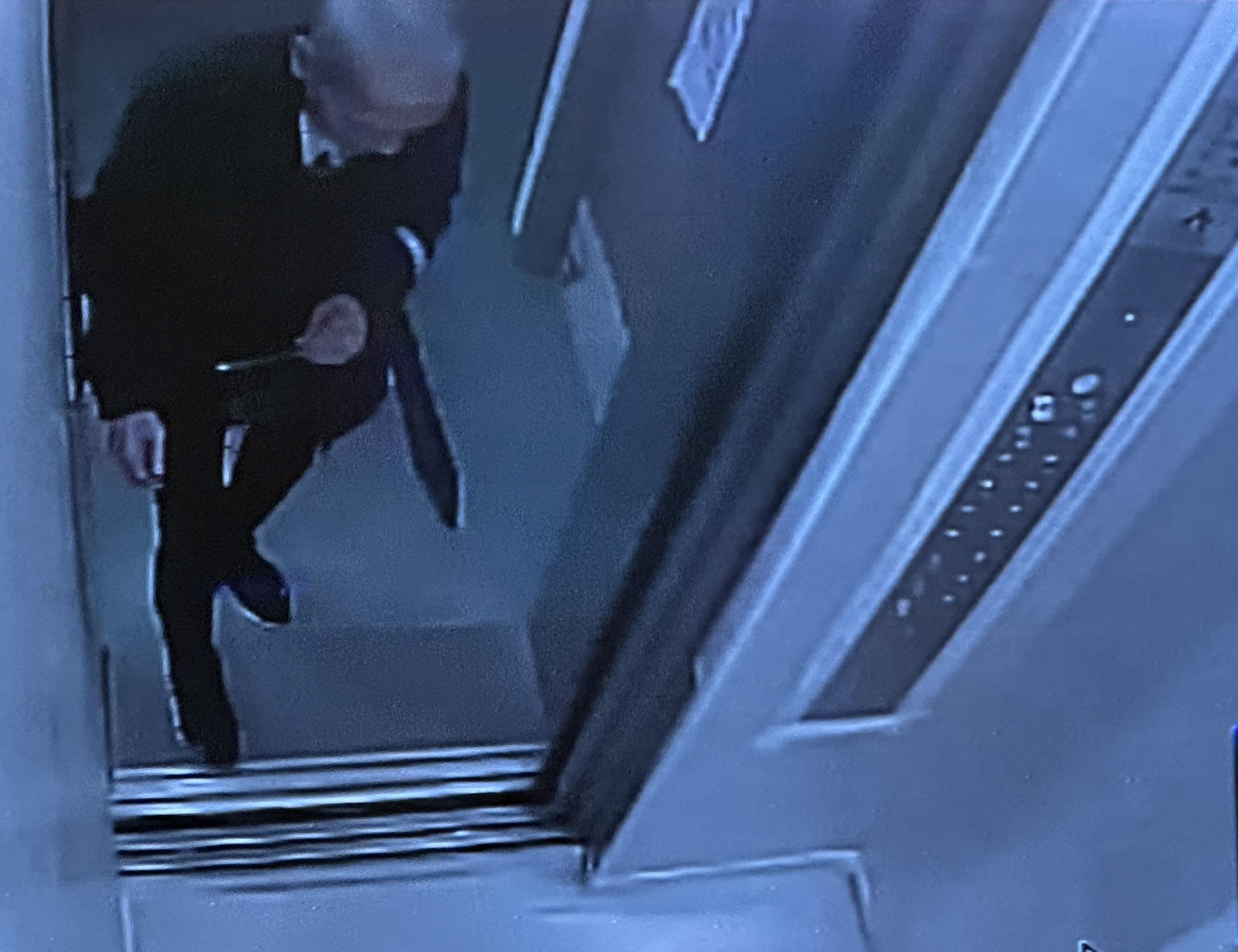 Fung King-tong, aged 90, is about 1.55 metres tall, 45 kilograms in weight and of thin build. He has a long face with yellow complexion and short white hair. He was last seen wearing a blue jacket, black trousers, black shoes, carrying a beige recycle bag and a long umbrella.