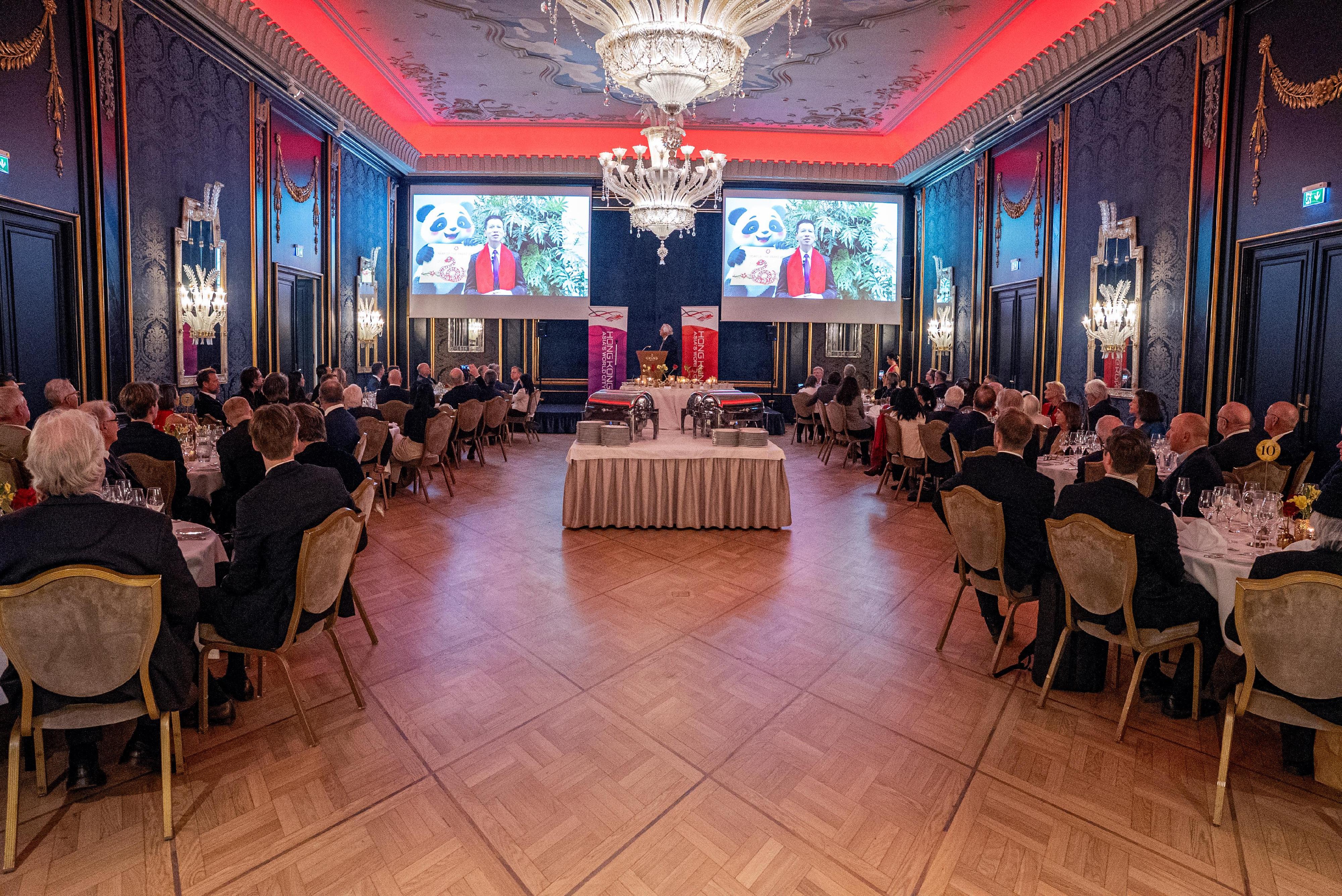 The Hong Kong Economic and Trade Office, London (London ETO) and the Norway-Hong Kong Chamber of Commerce hosted a Year of the Snake reception in Oslo, Norway, on March 5 (Oslo time). Photo shows the Director-General of the London ETO, Mr Gilford Law, delivering a virtual welcome speech at the reception.