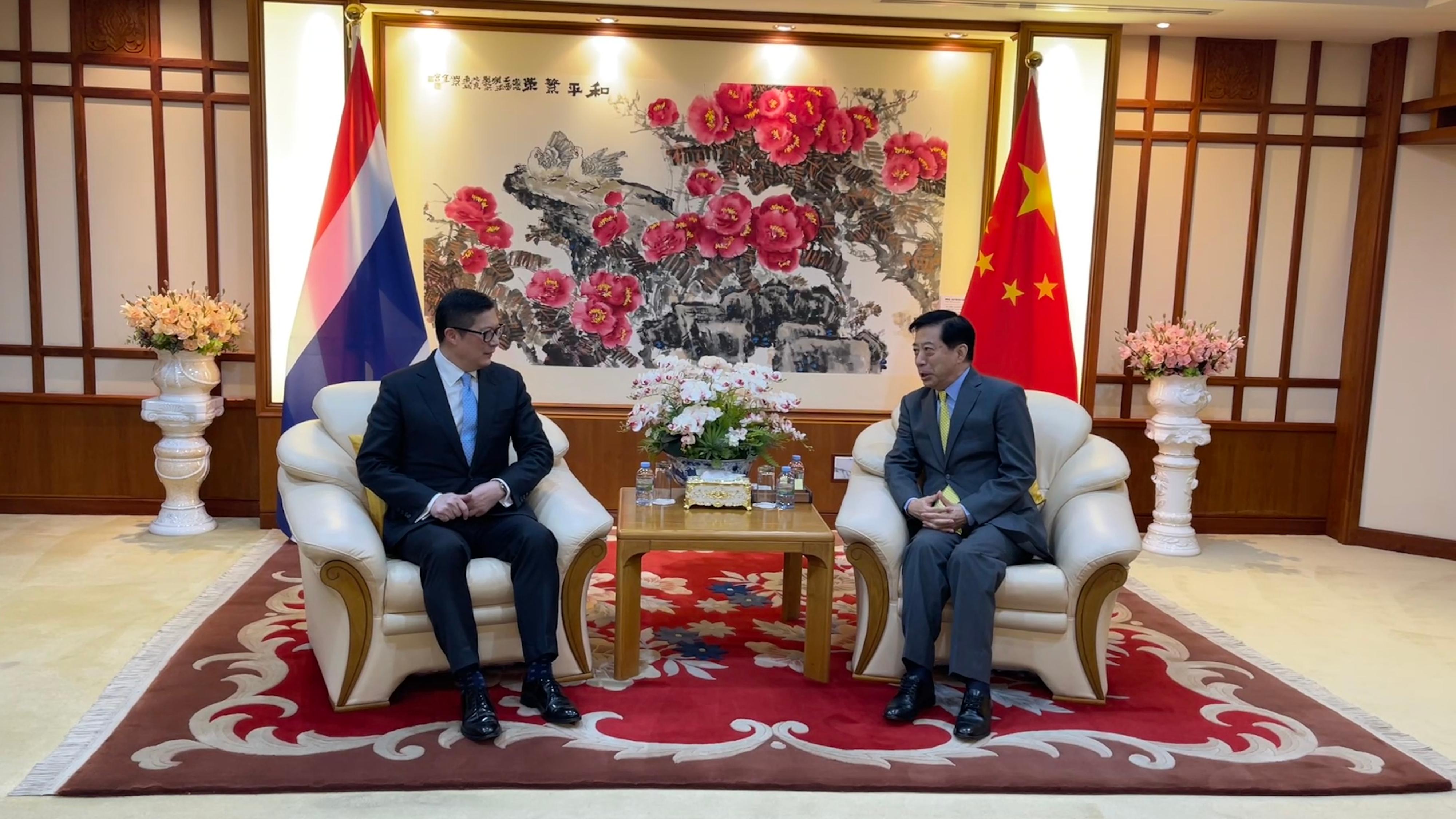 The Secretary for Security, Mr Tang Ping-keung, departed for Thailand earlier to participate in the co-ordination and rescue operation for six Hong Kong residents who were lured to Myanmar to engage in illegal work. Mr Tang returned to Hong Kong today (March 7). Photo shows Mr Tang (left) meeting with the Ambassador Extraordinary and Plenipotentiary of the People's Republic of China to the Kingdom of Thailand, Mr Han Zhiqiang (right), in Thailand.
