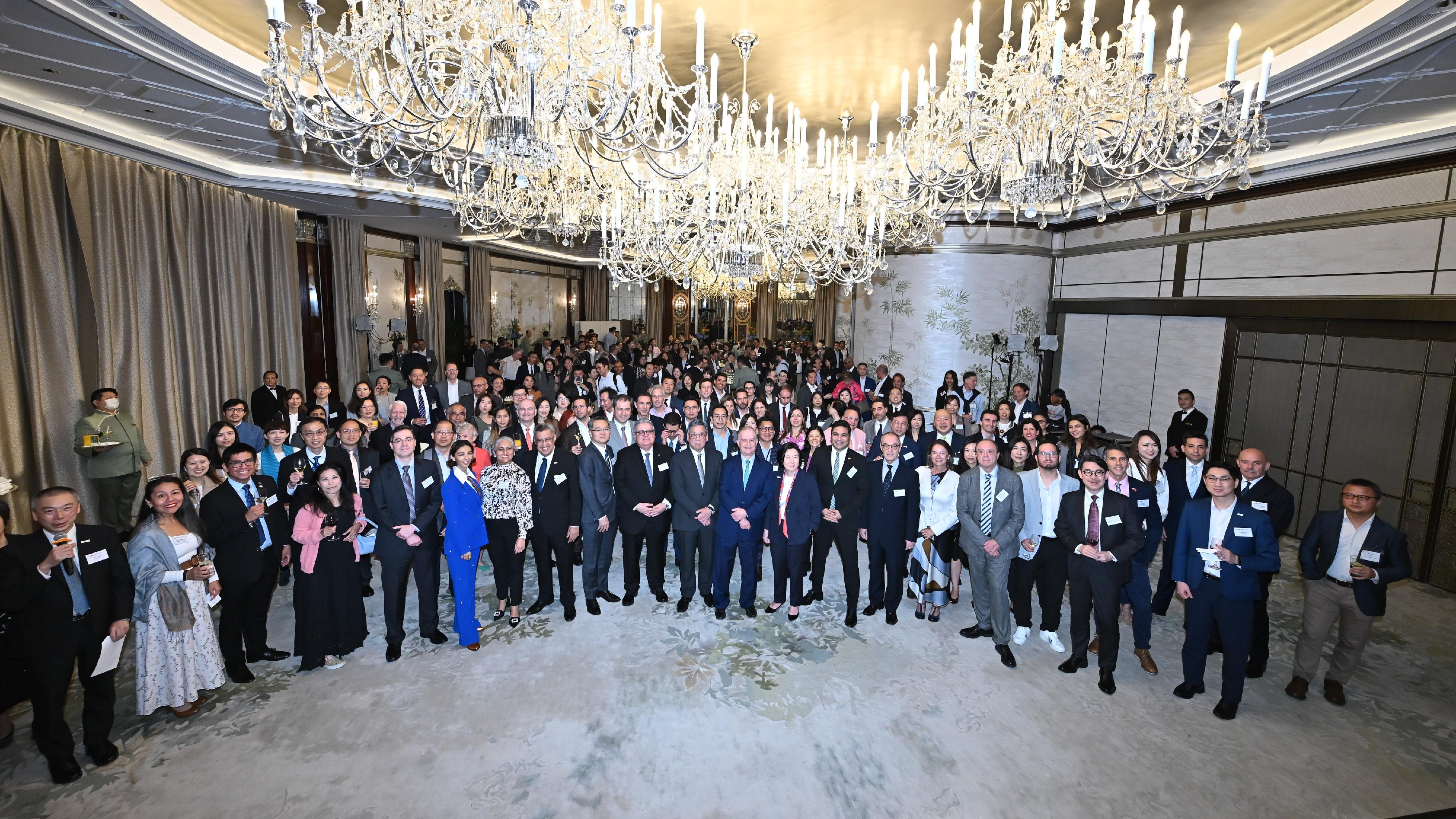 Invest Hong Kong and the Trade and Industry Department cohosted a reception for the Ibero-American community today (March 13). Photo shows the guests at the event.
