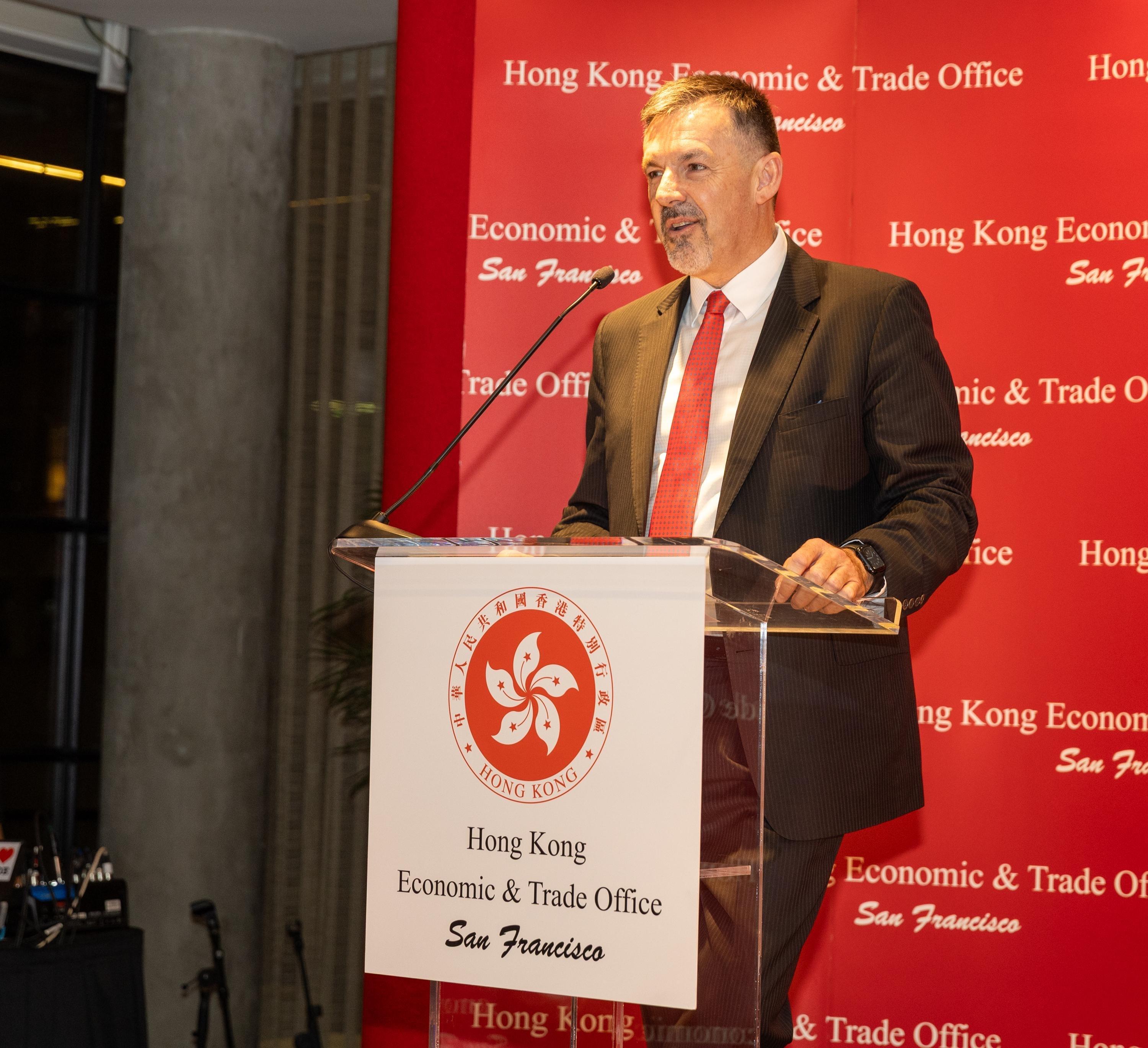 The Hong Kong Economic and Trade Office in San Francisco hosted a series of spring receptions to ring in the Year of the Snake with support from Cathay Pacific. Cathay Pacific Head of Corporate Sales, Americas, Mr Sebastien Granier, spoke at the spring reception in Dallas on February 26 (Dallas time). 