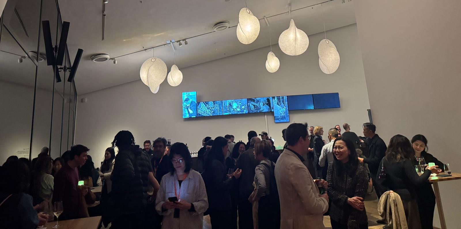 300 guests and film lovers attended the networking reception at the Hong Kong Film Evening at the CinemAsia Film Festival in Amsterdam, the Netherlands on March 11 (Amsterdam time).