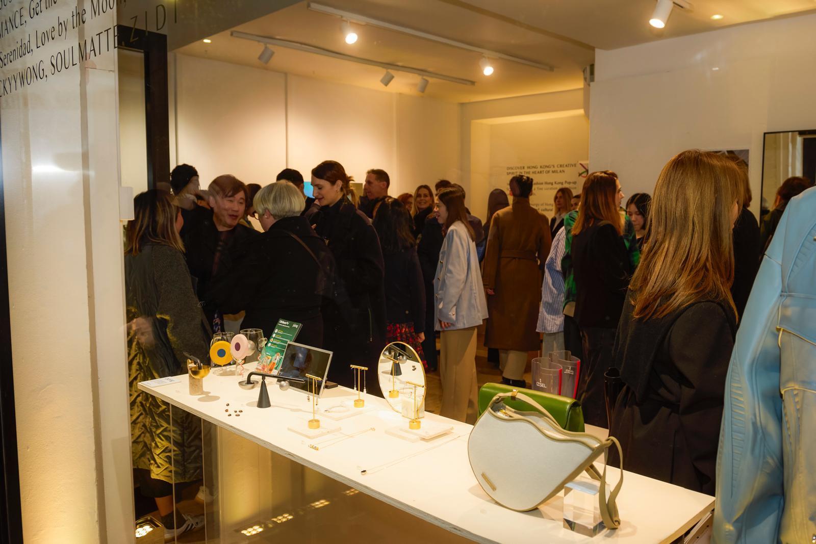 The Hong Kong Economic and Trade Office in Brussels hosted a networking reception at the opening of the "Fashion Hong Kong Pop-Up Store in Milan" on March 13 (Milan time), which was attended by about 150 fashion and design lovers.