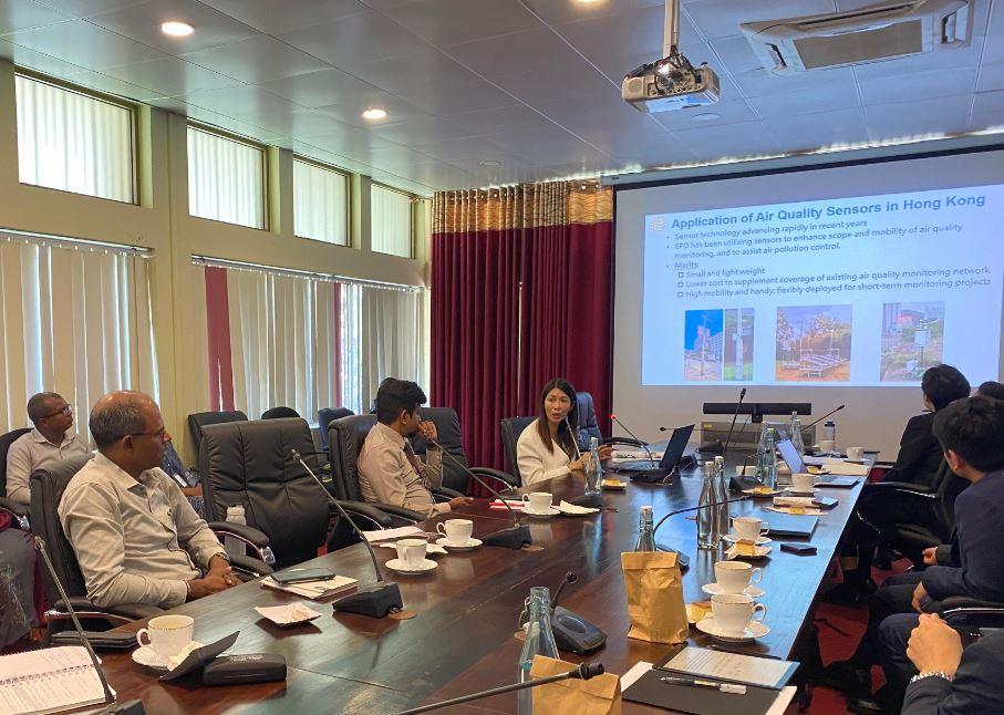 Deputy Director of Environmental Protection Dr Vanessa Au led a delegation of the Hong Kong Environmental Protection Department to attend the International Water Conference and the 50th Anniversary Commemoration of the National Water Supply and Drainage Board of Sri Lanka and the 10th Anniversary of China-Sri Lanka Water Technology Cooperation and the World Water Day event in Sri Lanka. Photo shows Dr Au attending an exchange meeting with the Sri Lanka Central Environmental Authority on March 20, where she introduced Hong Kong's management strategies for improving air quality and shared the city's successful experiences in setting up an air quality monitoring network.